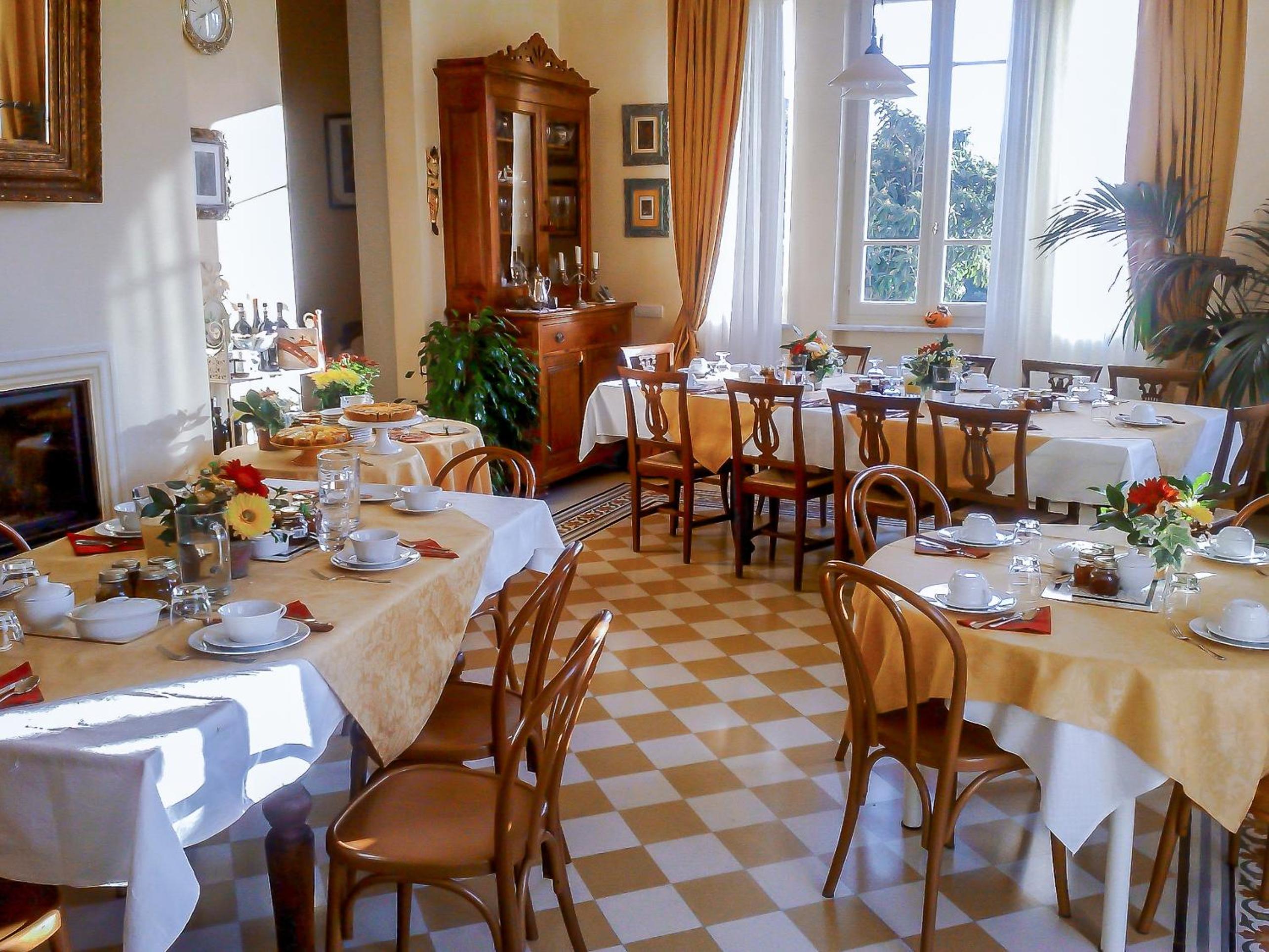Marta Guest House