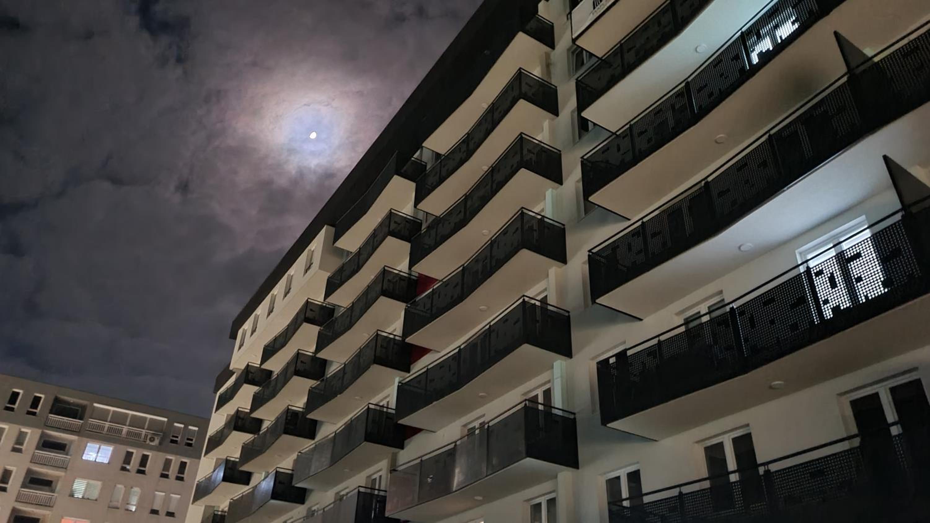 Apartman 33
