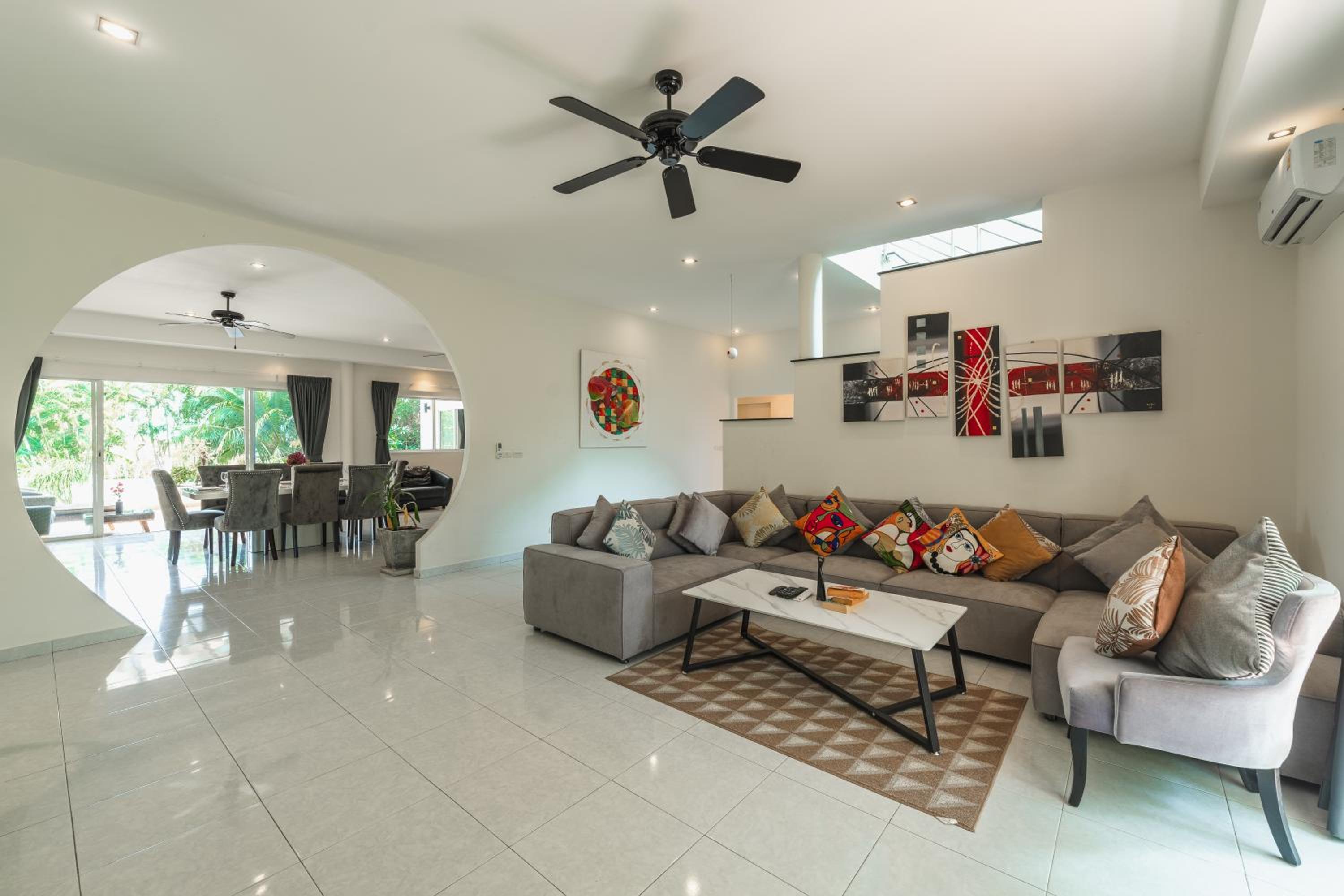 lounge