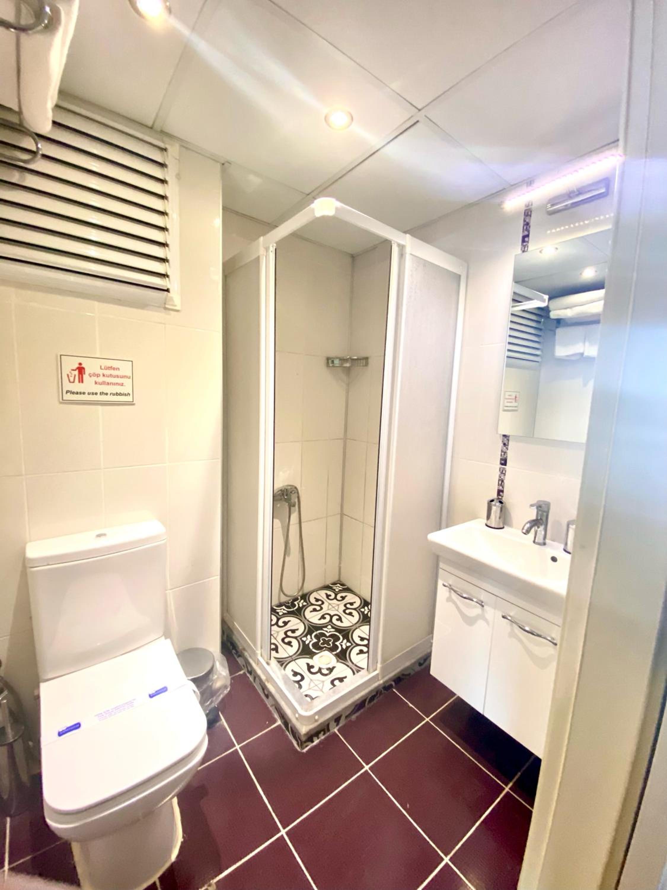 Udi Hotel