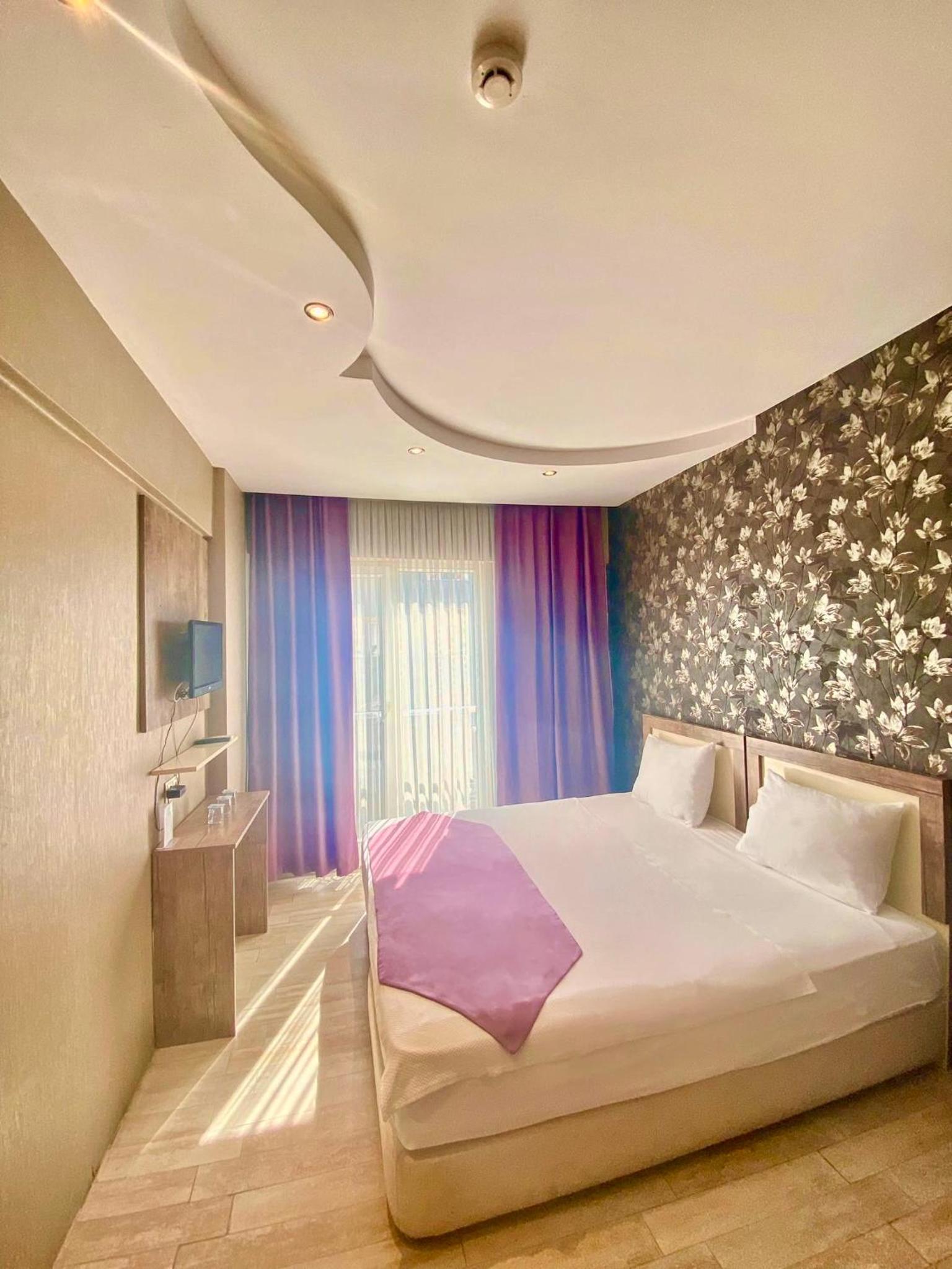 Udi Hotel
