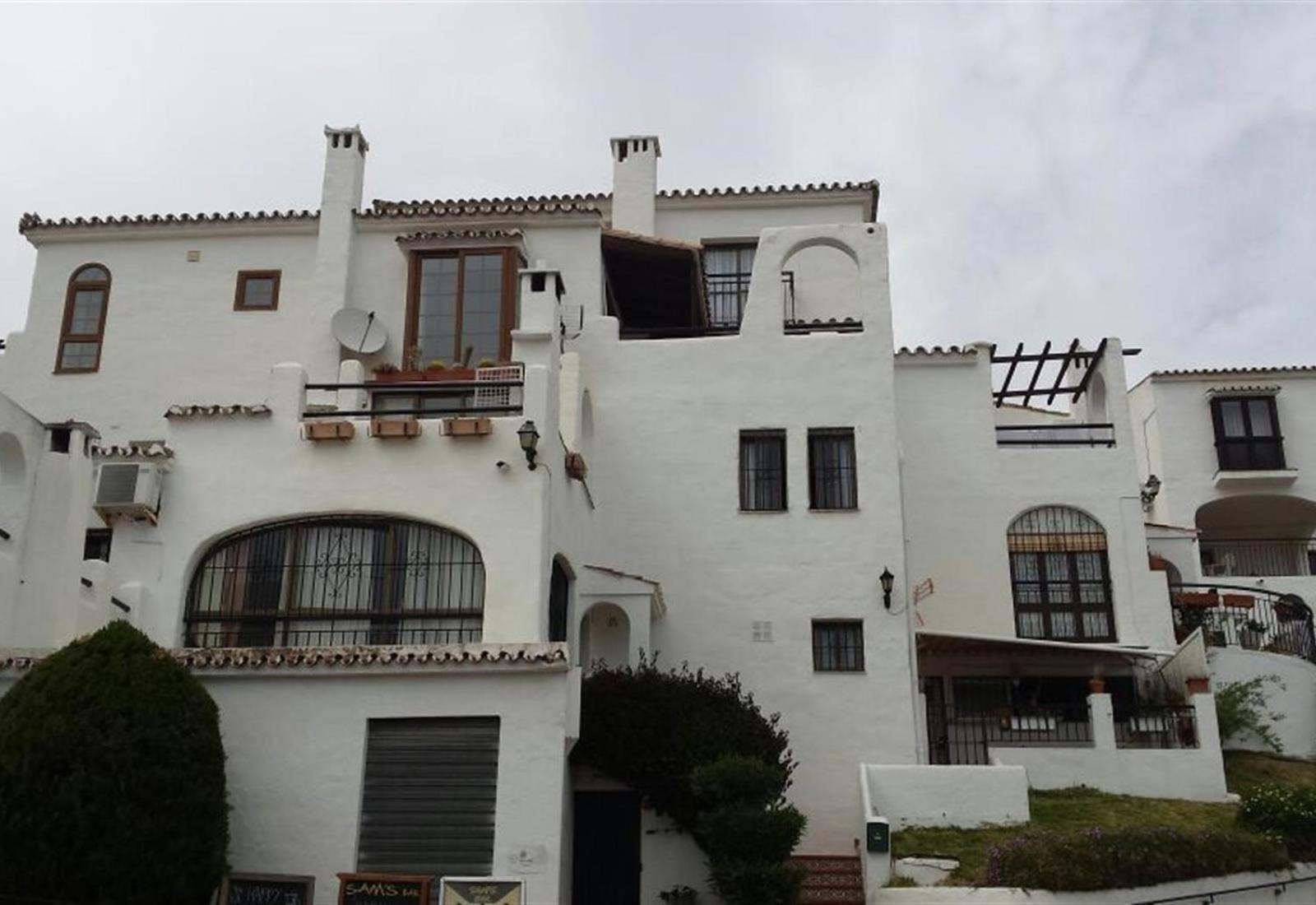 2 Bedroom apartment in Pueblo Evita photo 2