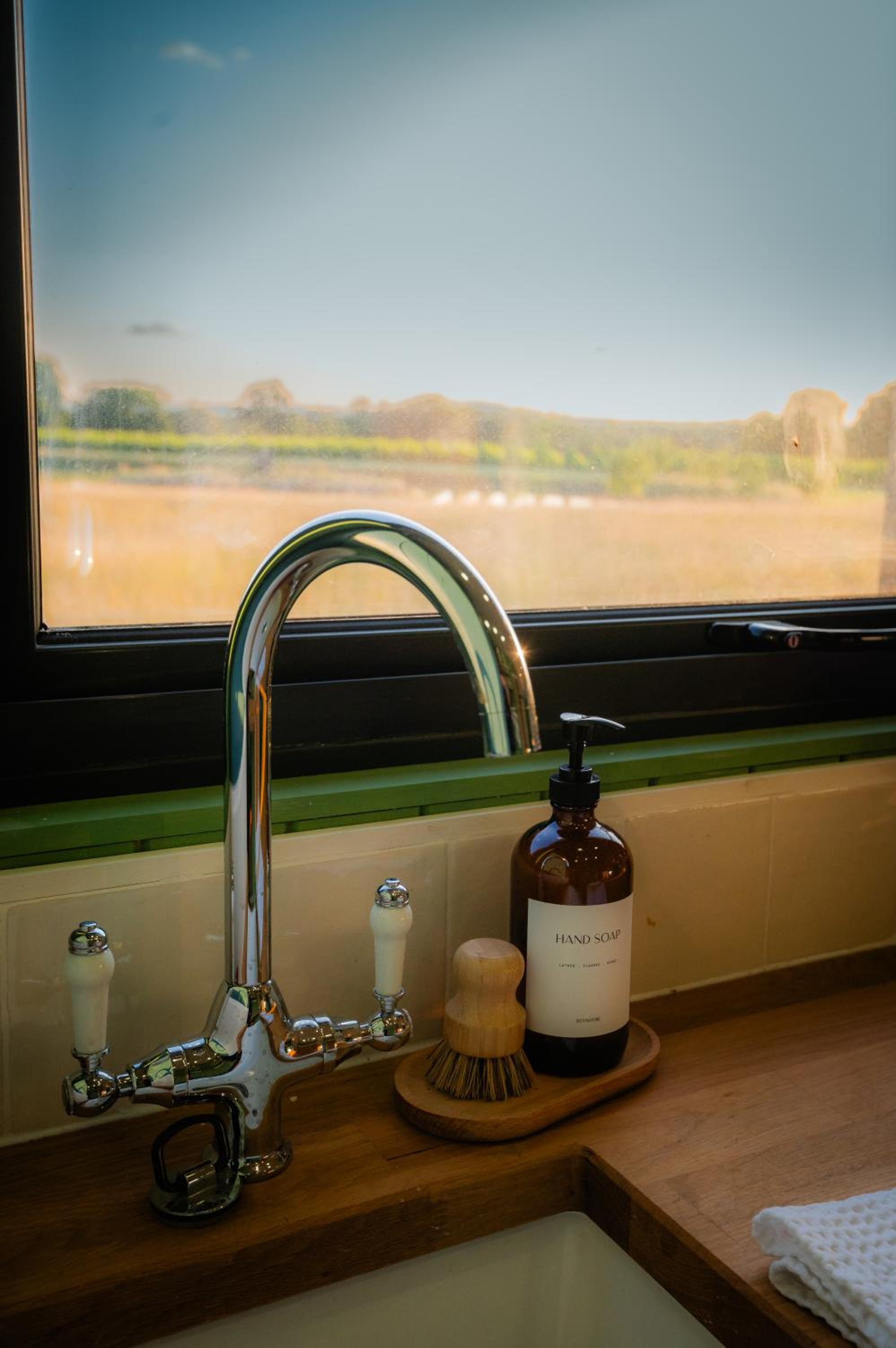 Gooseberry Shepherds Hut