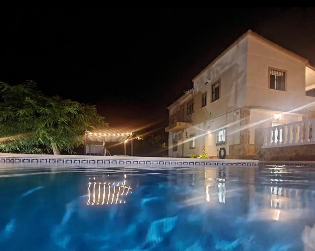 Chalet con piscina, barbacoa y jacuzzi en Valencia photo 3