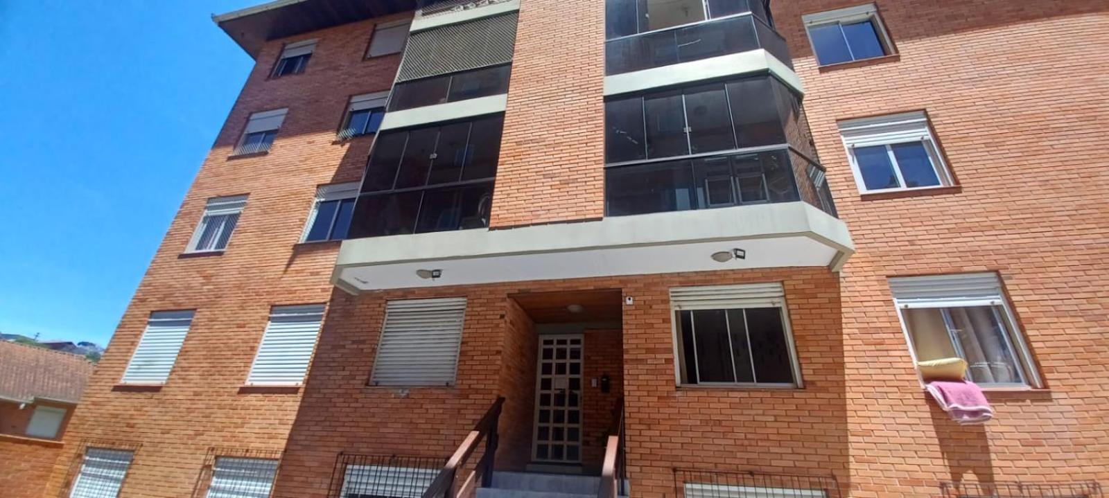 Apartamento 02 dormitórios no Interlagos