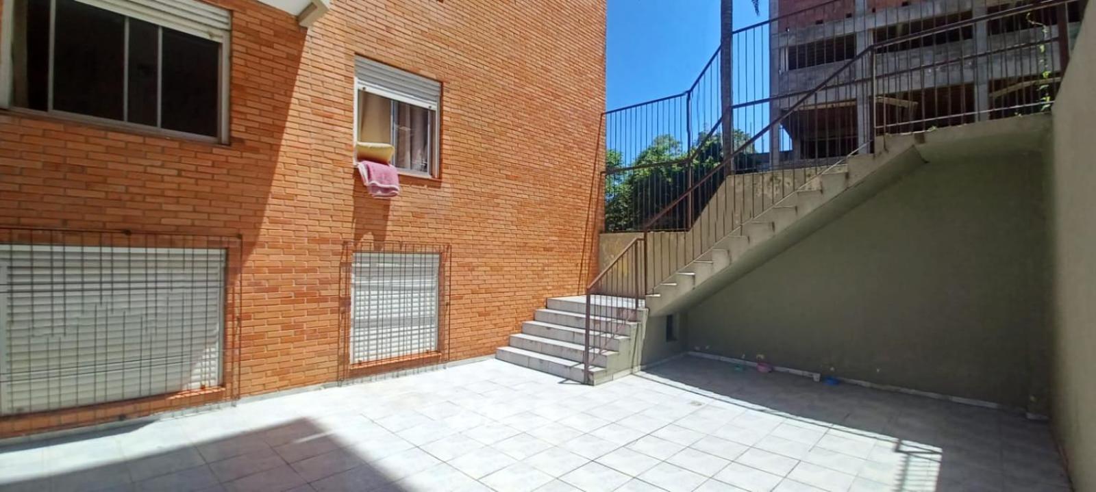 Apartamento 02 dormitórios no Interlagos