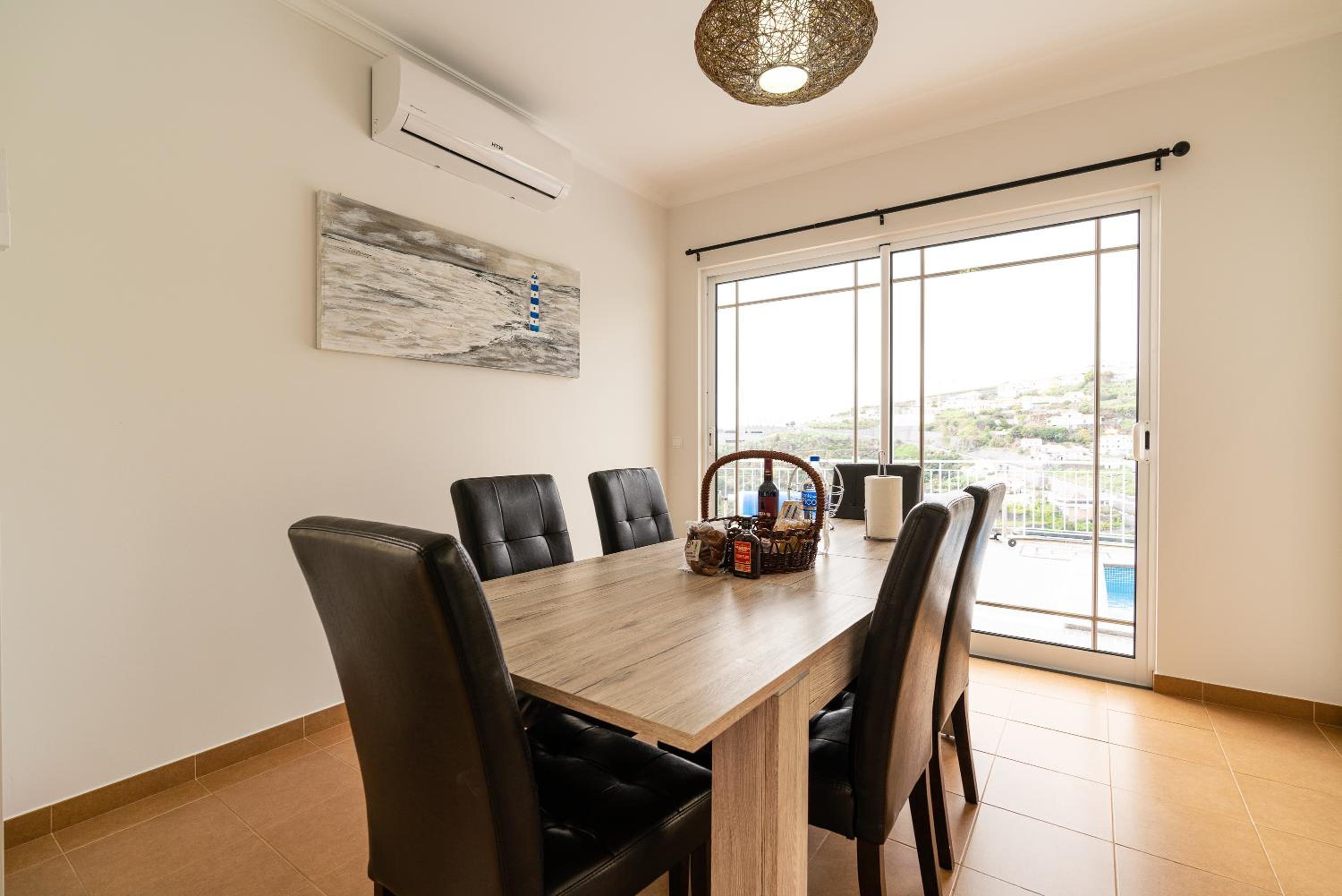 Casa Agrela by Rent2U, Lda Swimming Pool & Jacuzzi