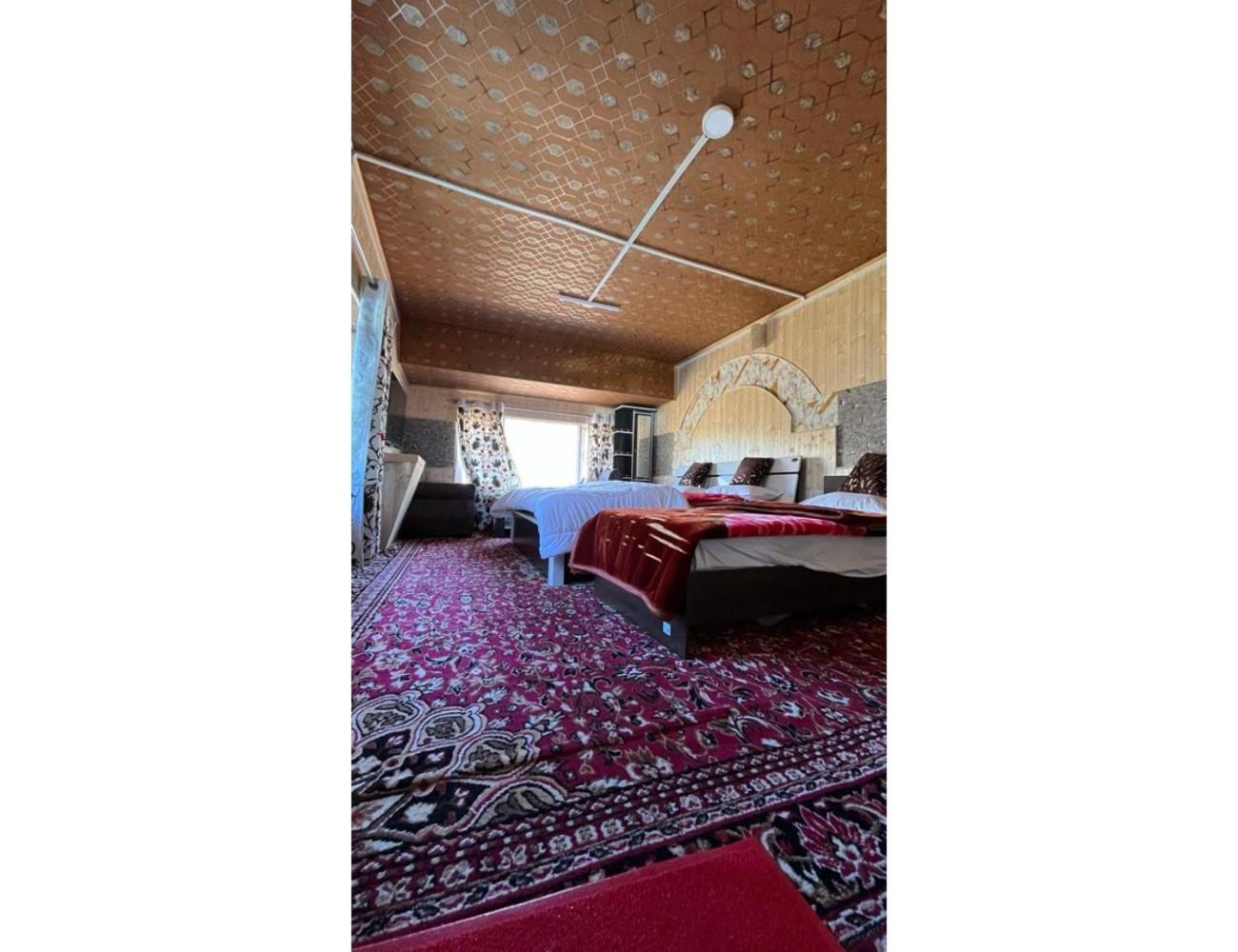 Pine View Resort, Pahalgam