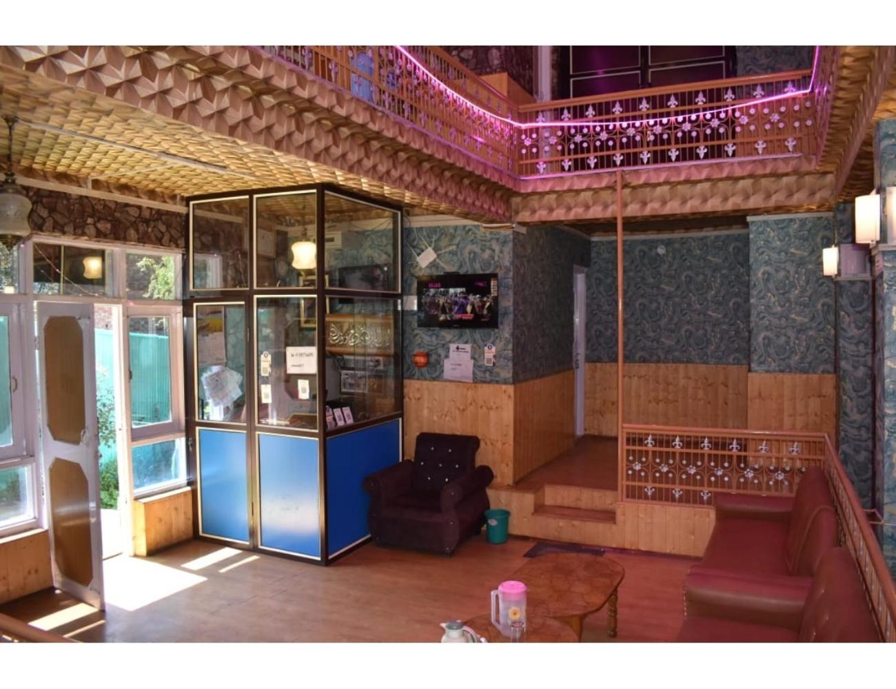 Pine View Resort, Pahalgam