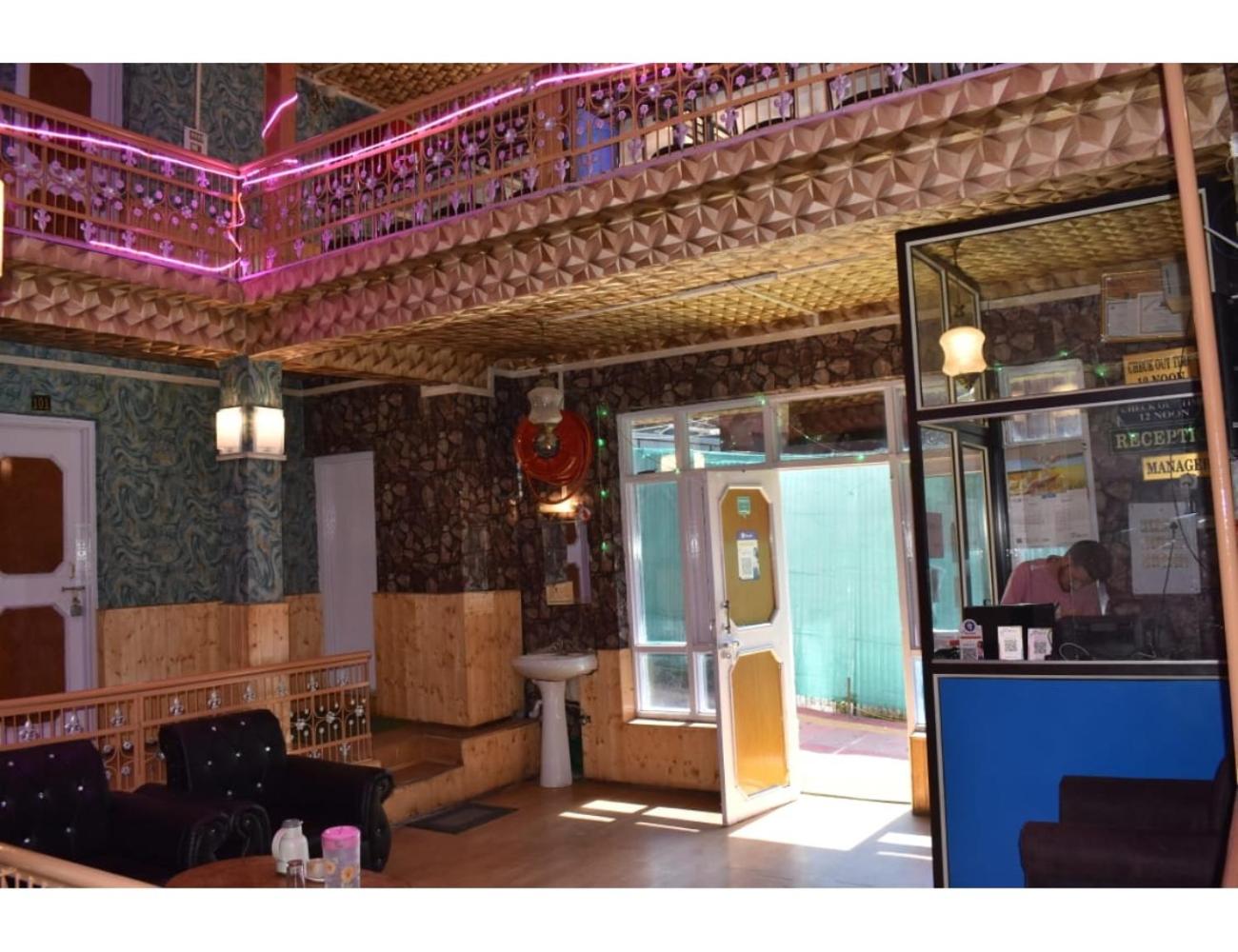 Pine View Resort, Pahalgam