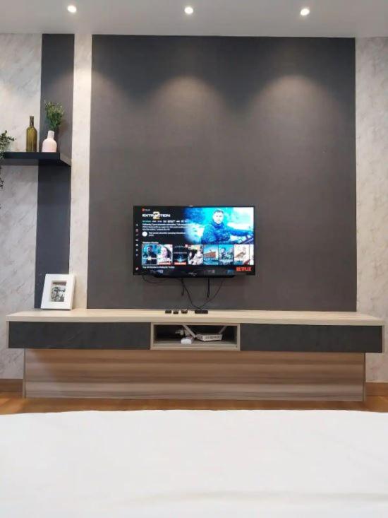 KL Gateway Residency