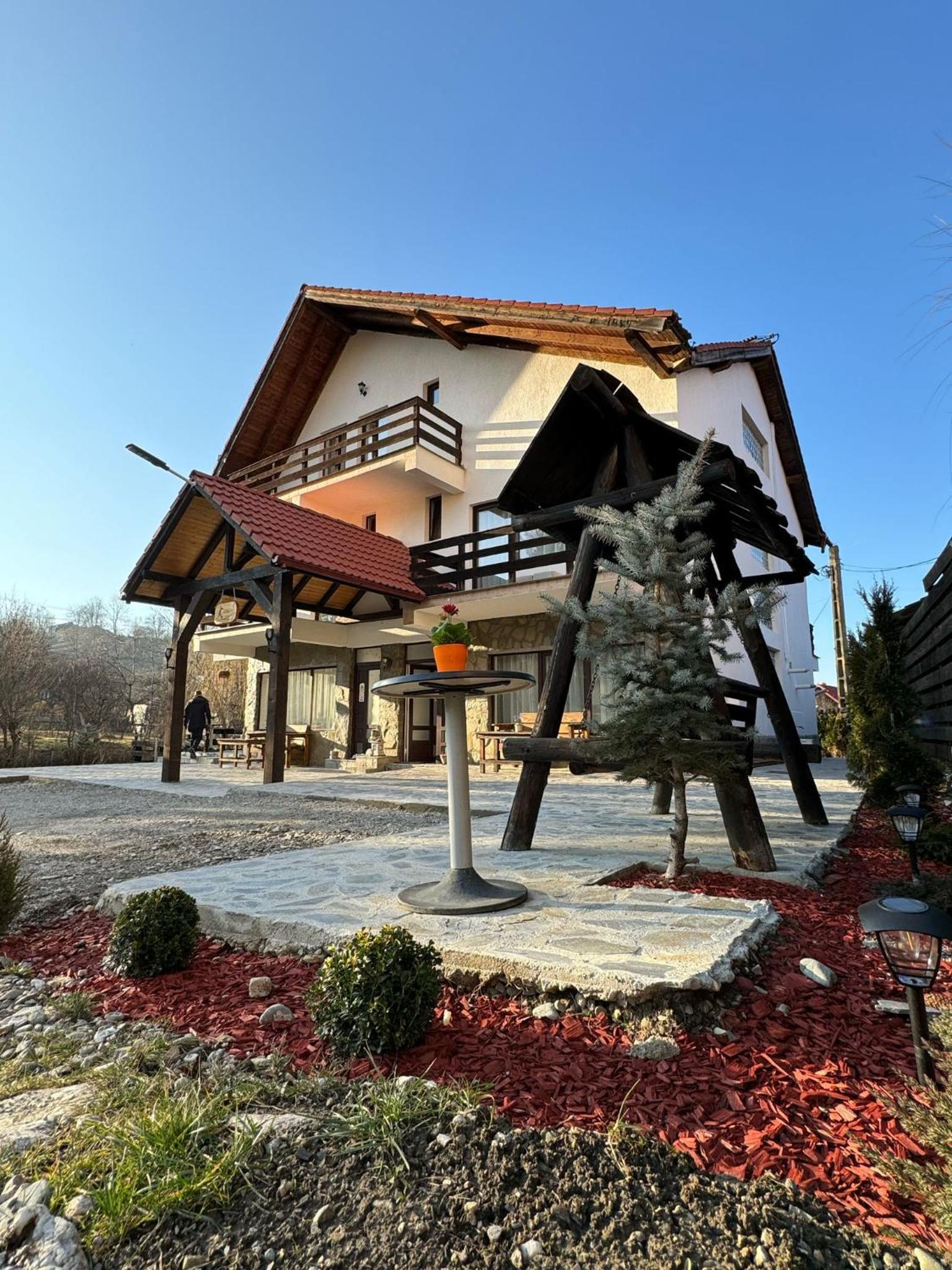 Photo 44