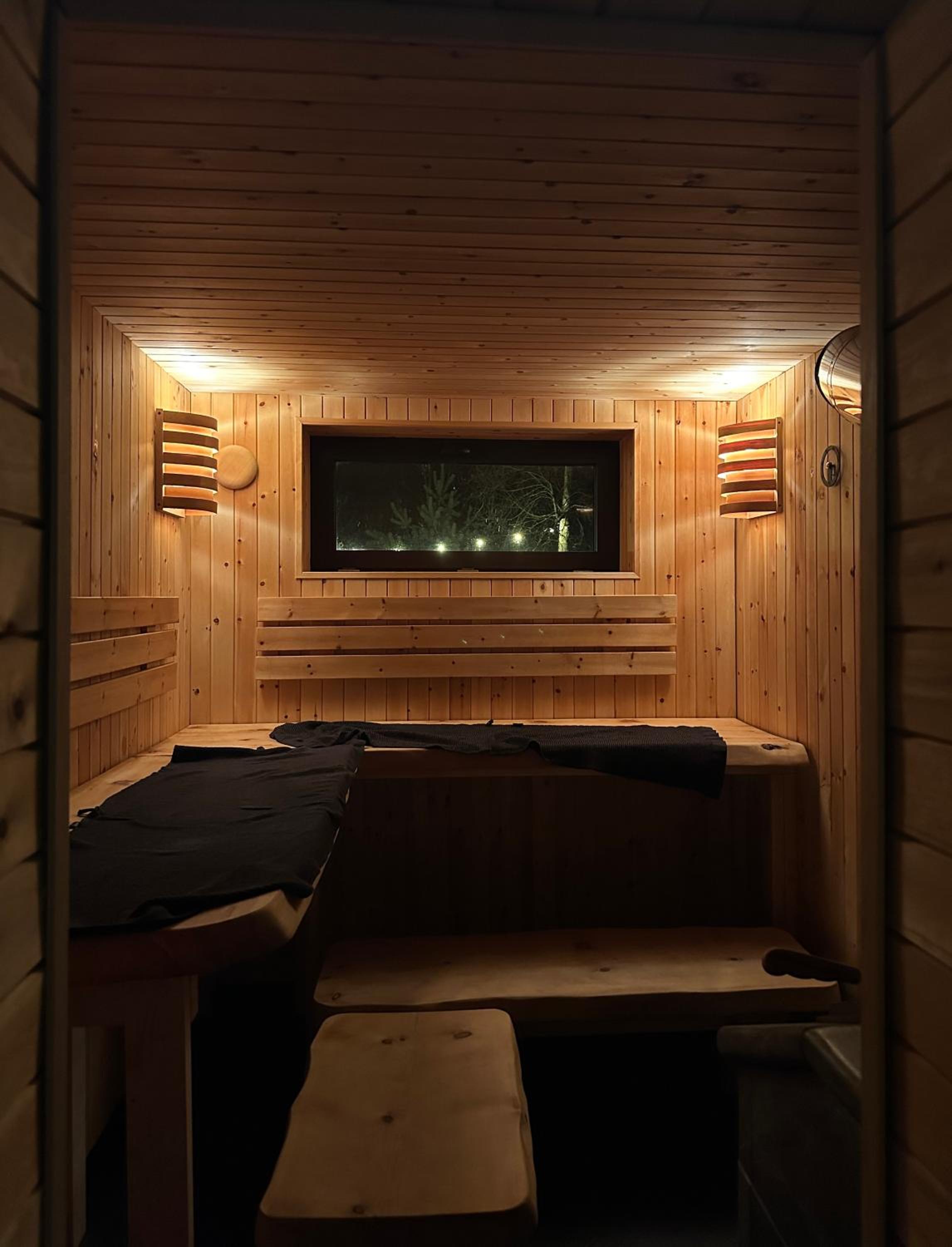 ANDO Villa with wood stove sauna