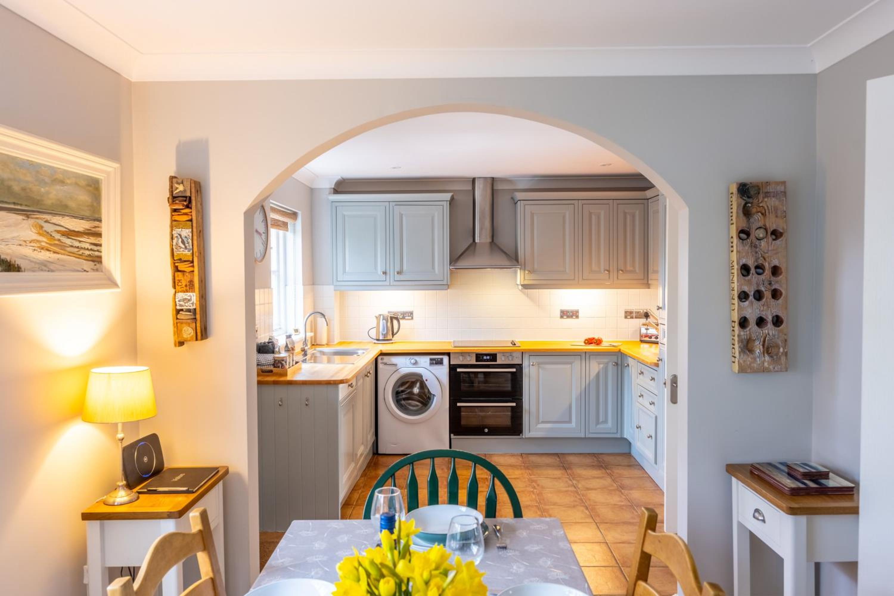 Mahonia Cottage