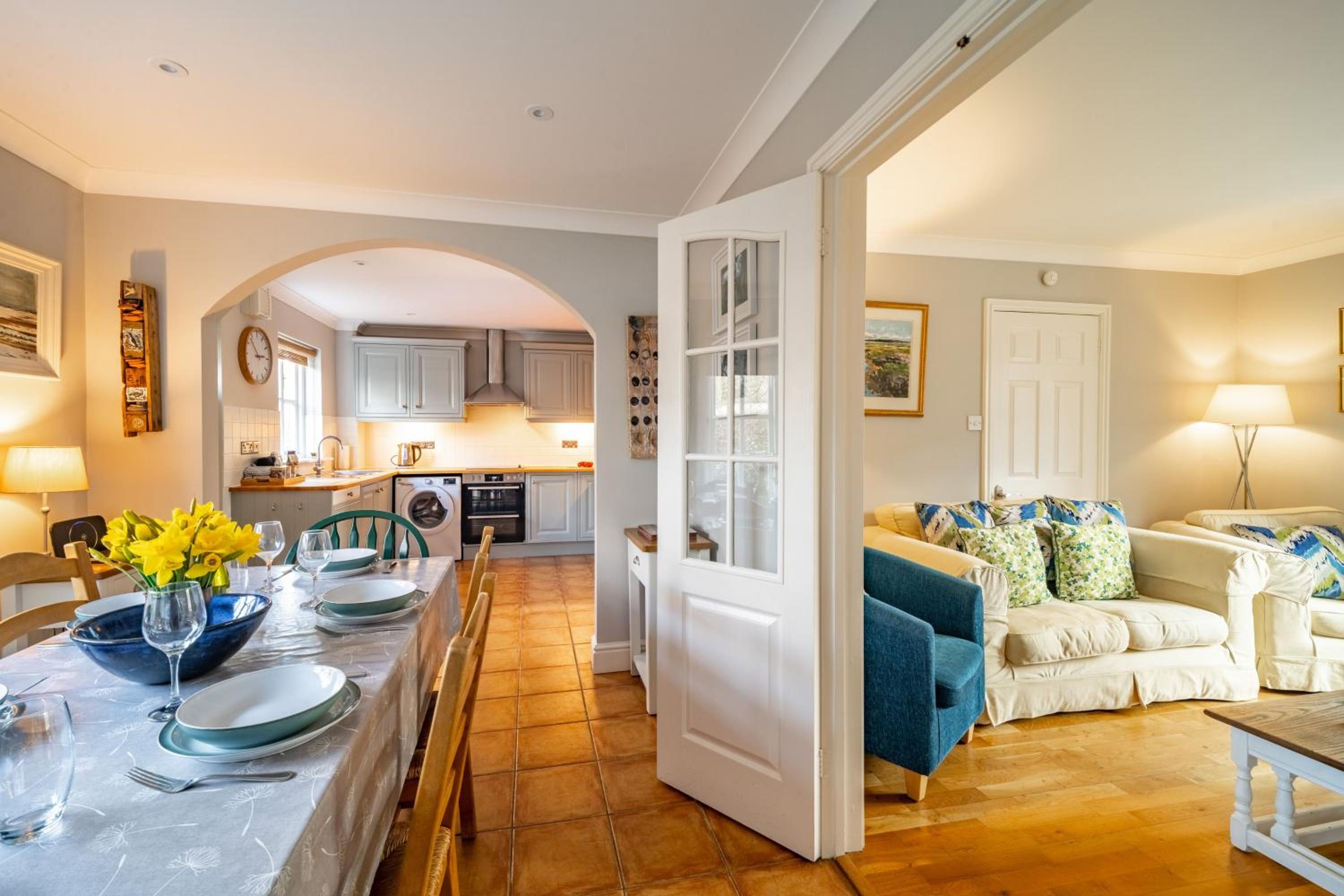 Mahonia Cottage