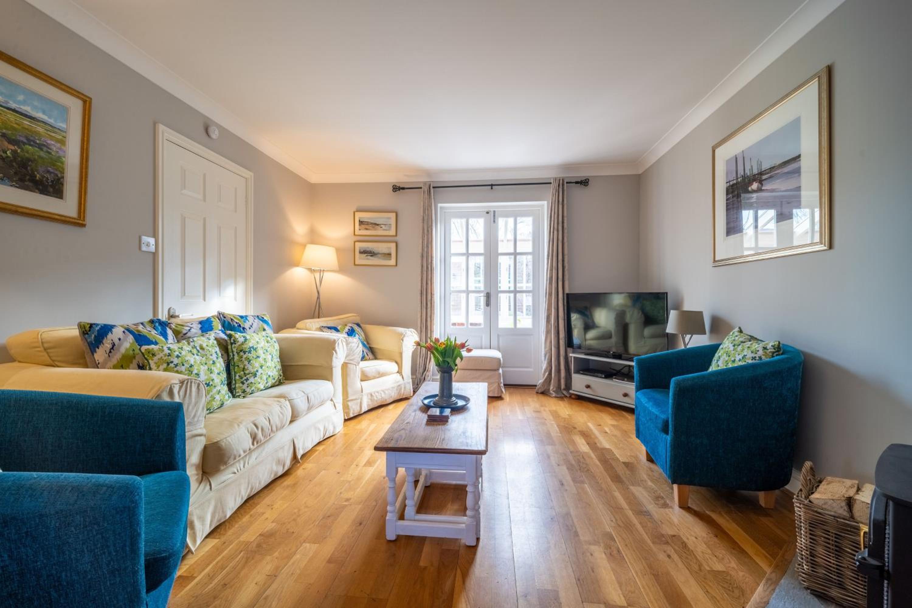 Mahonia Cottage