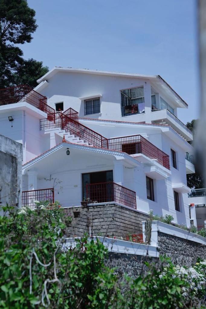 Costa Cliff view 2