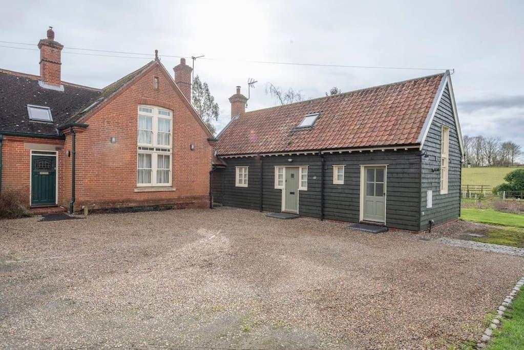 3 Old School Cottages, Wissett, photo 48