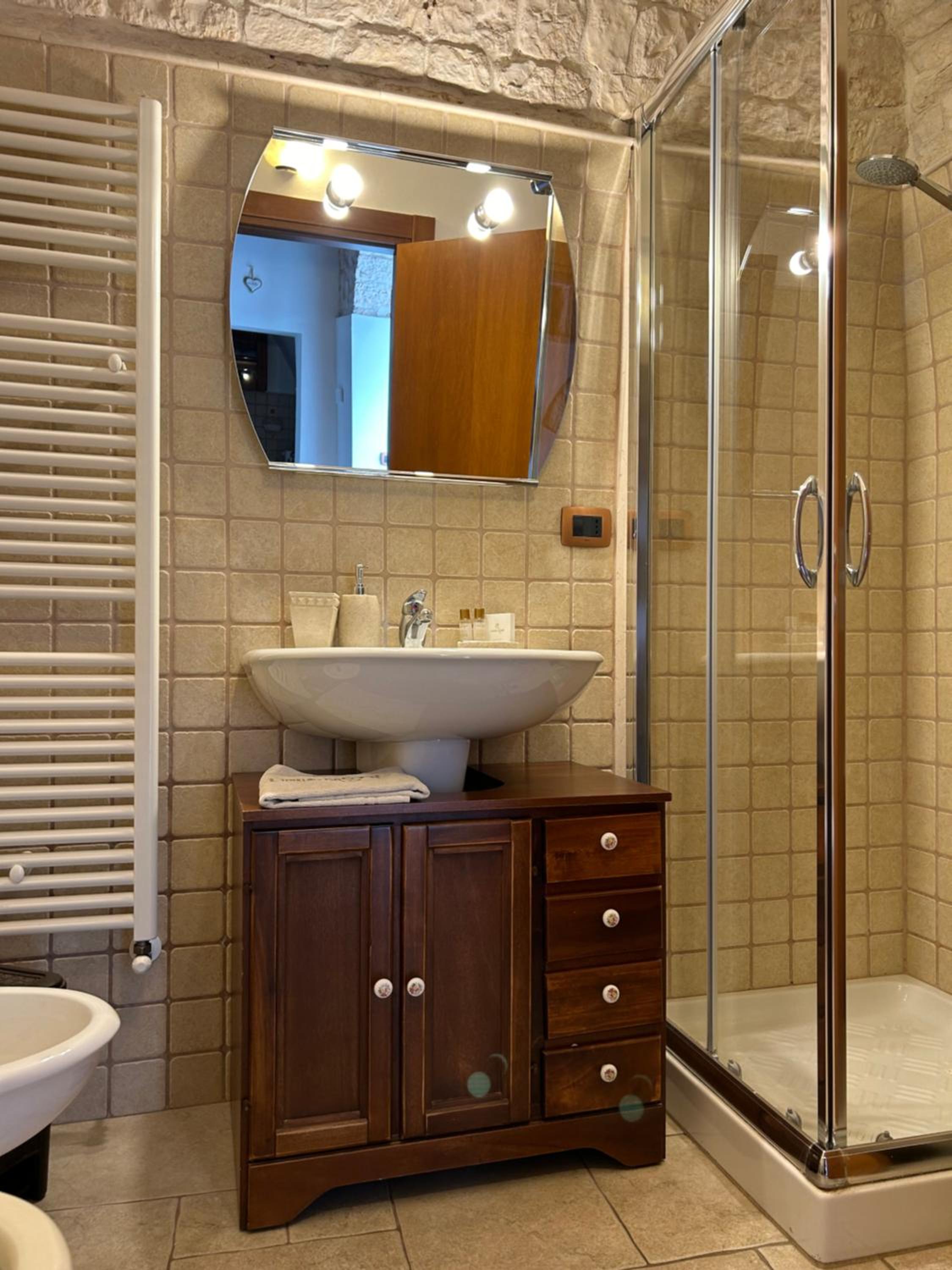 Photo 33