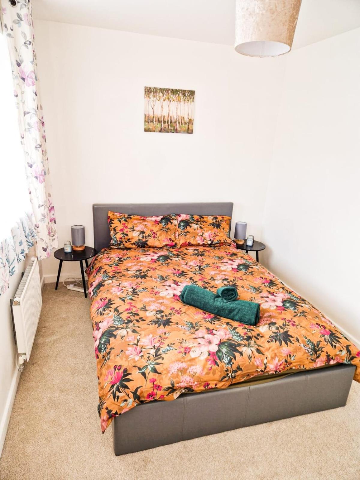 2 Bedrooms House in Ashford view 3