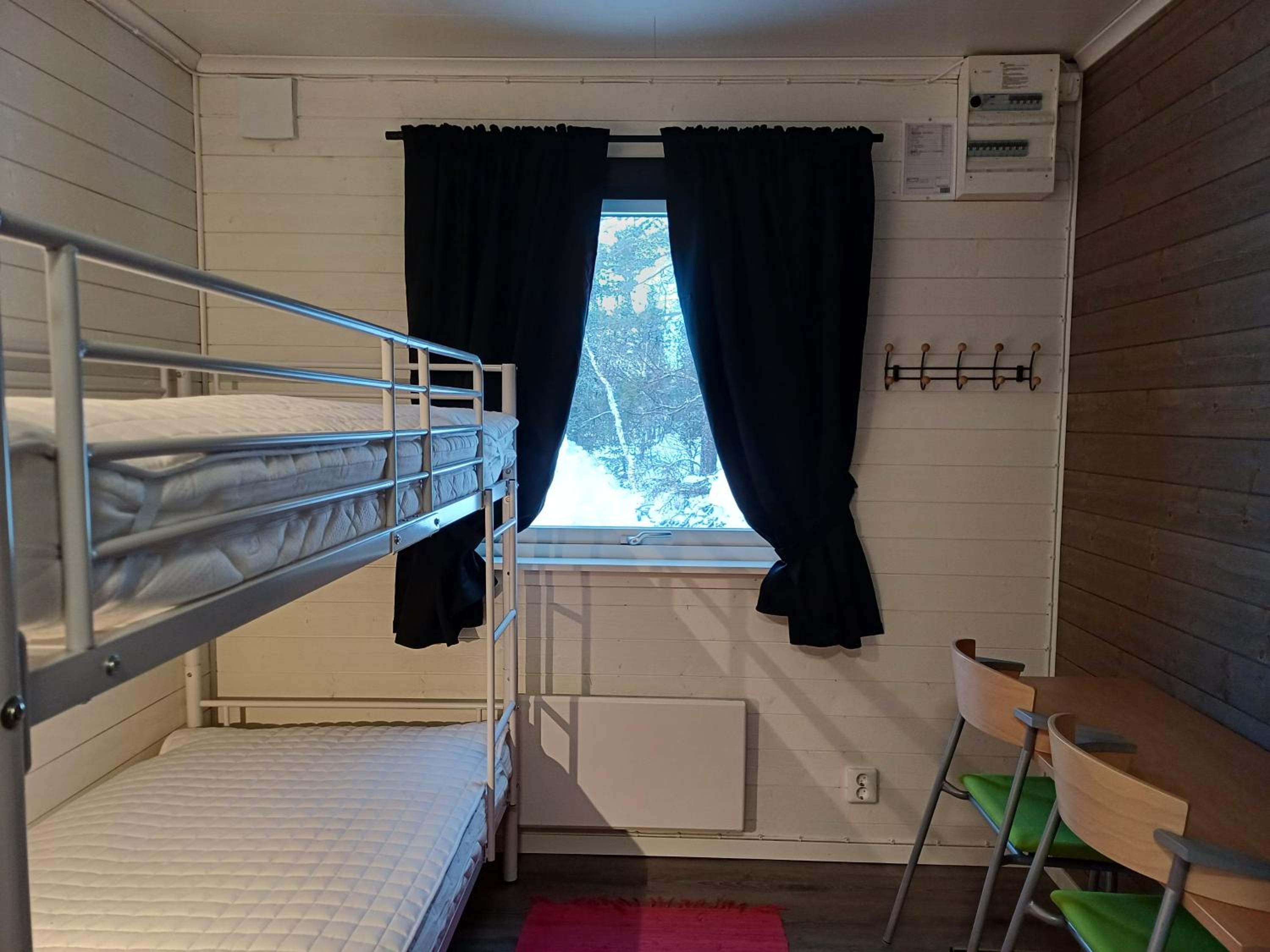 LAKESIDE AURORA CABINS view 5
