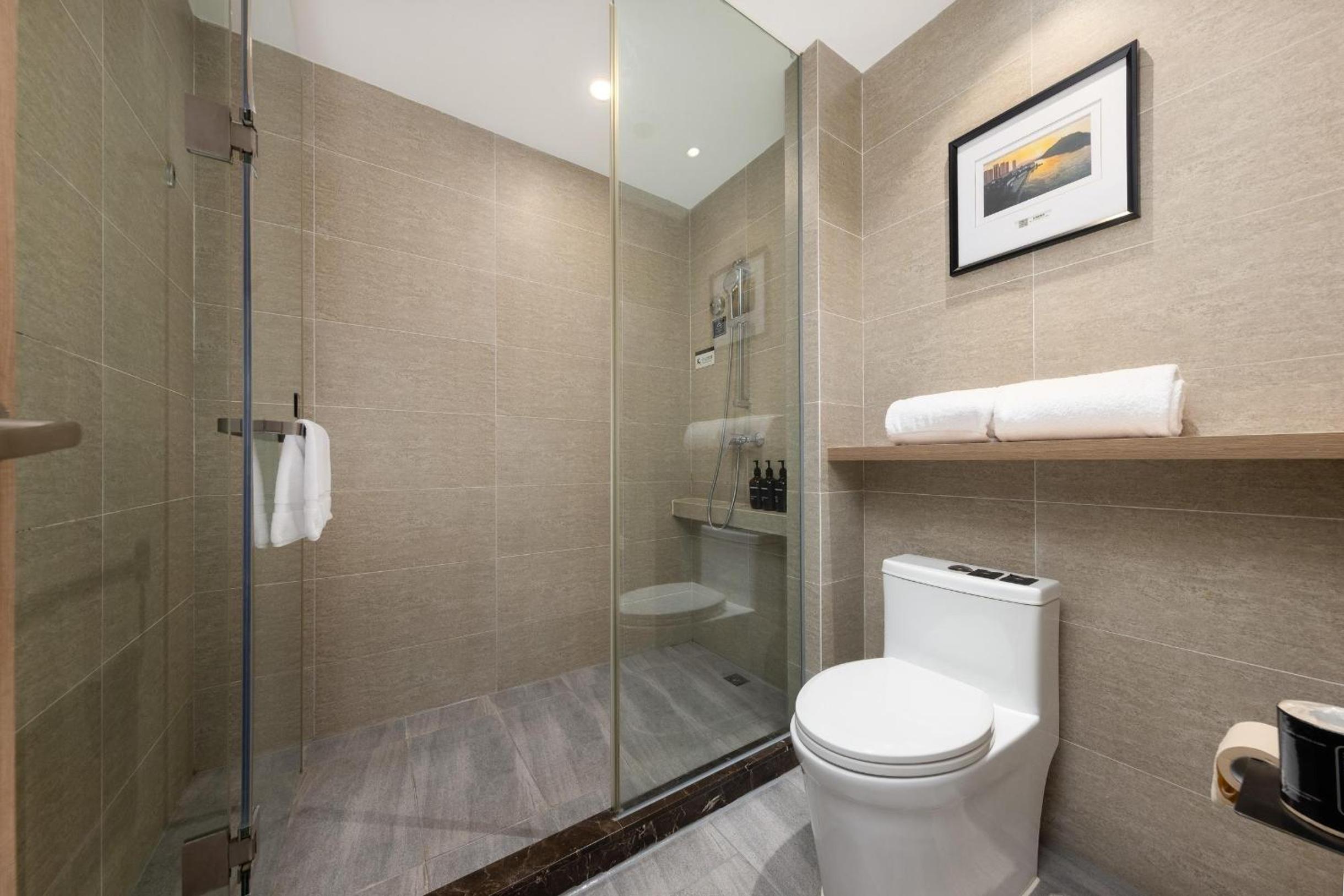Atour Hotel Hefei Binhu Weizhou Avenue