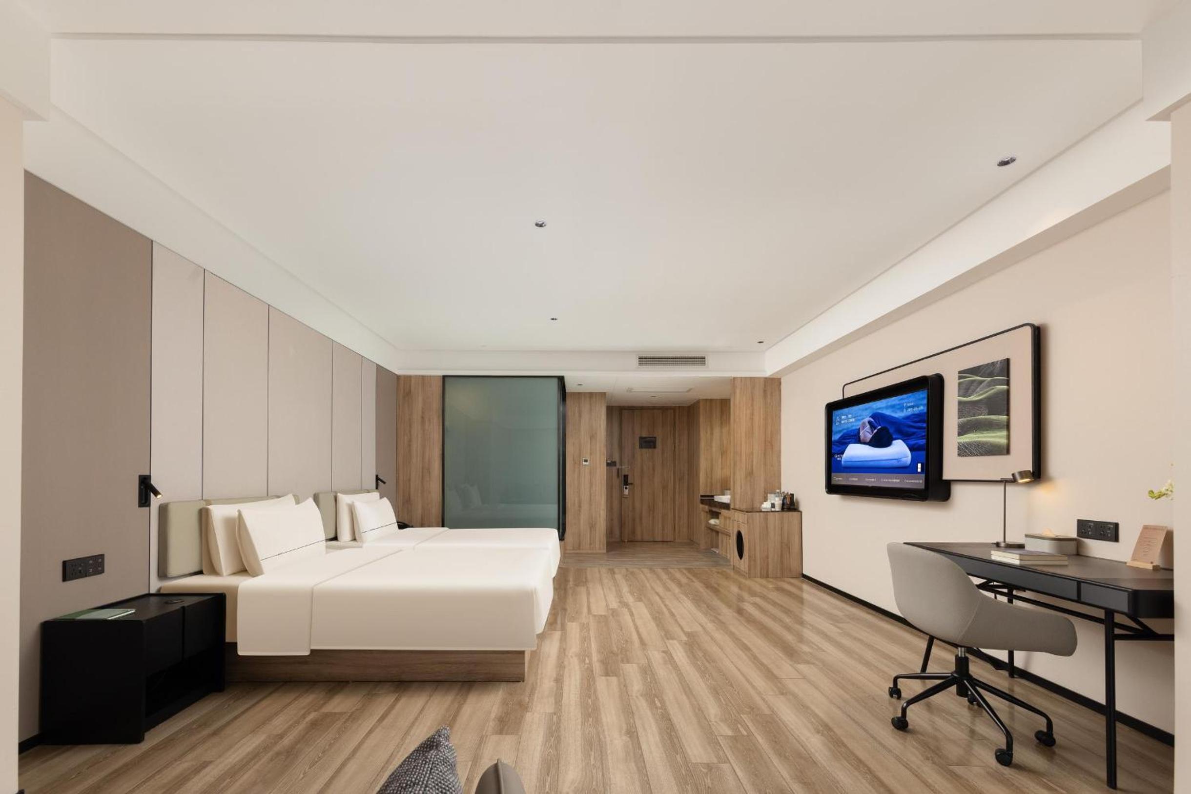 Atour Hotel Hefei Binhu Weizhou Avenue