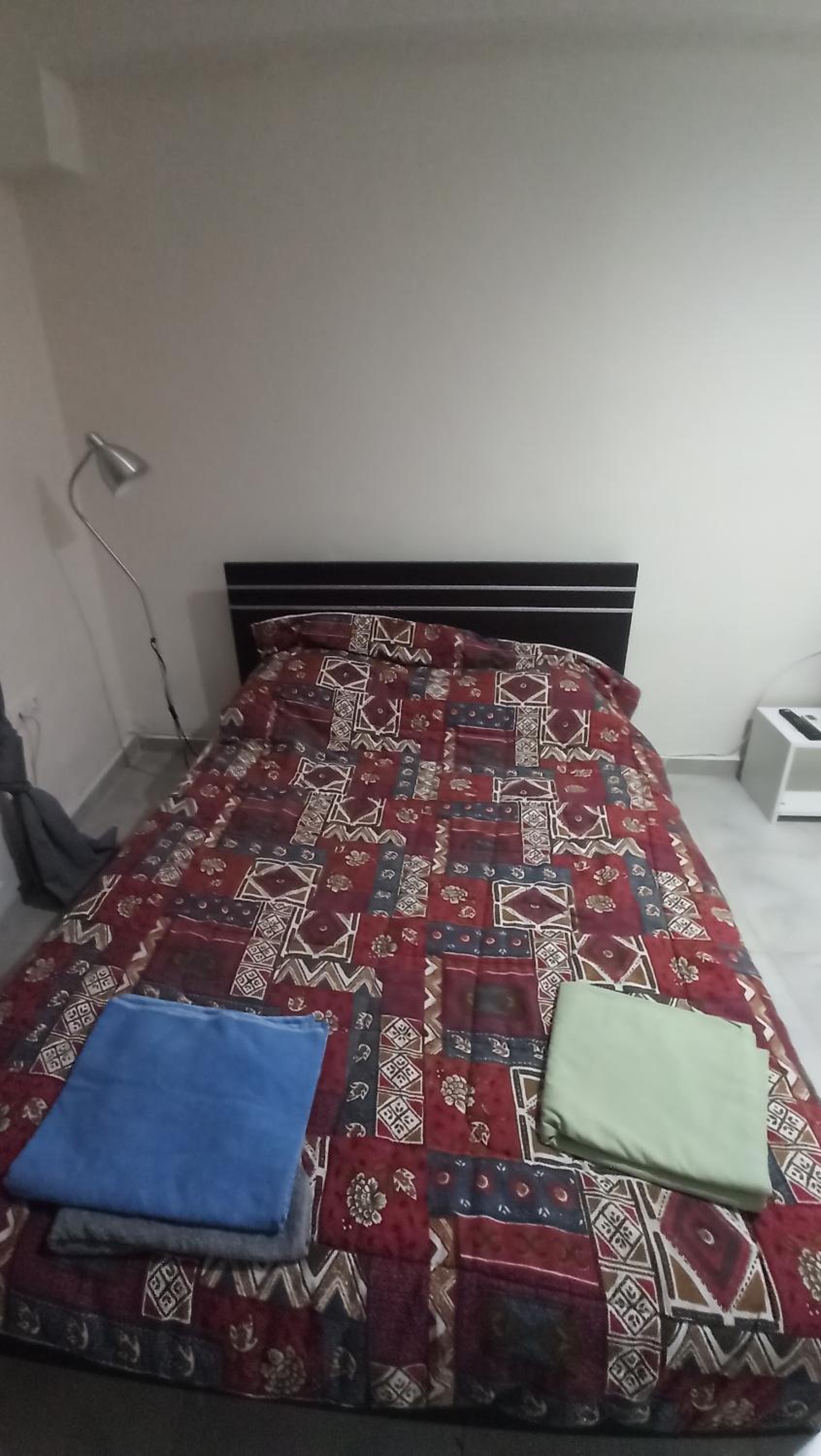 Apartment Sleeps 2 Free Street Parking view 5