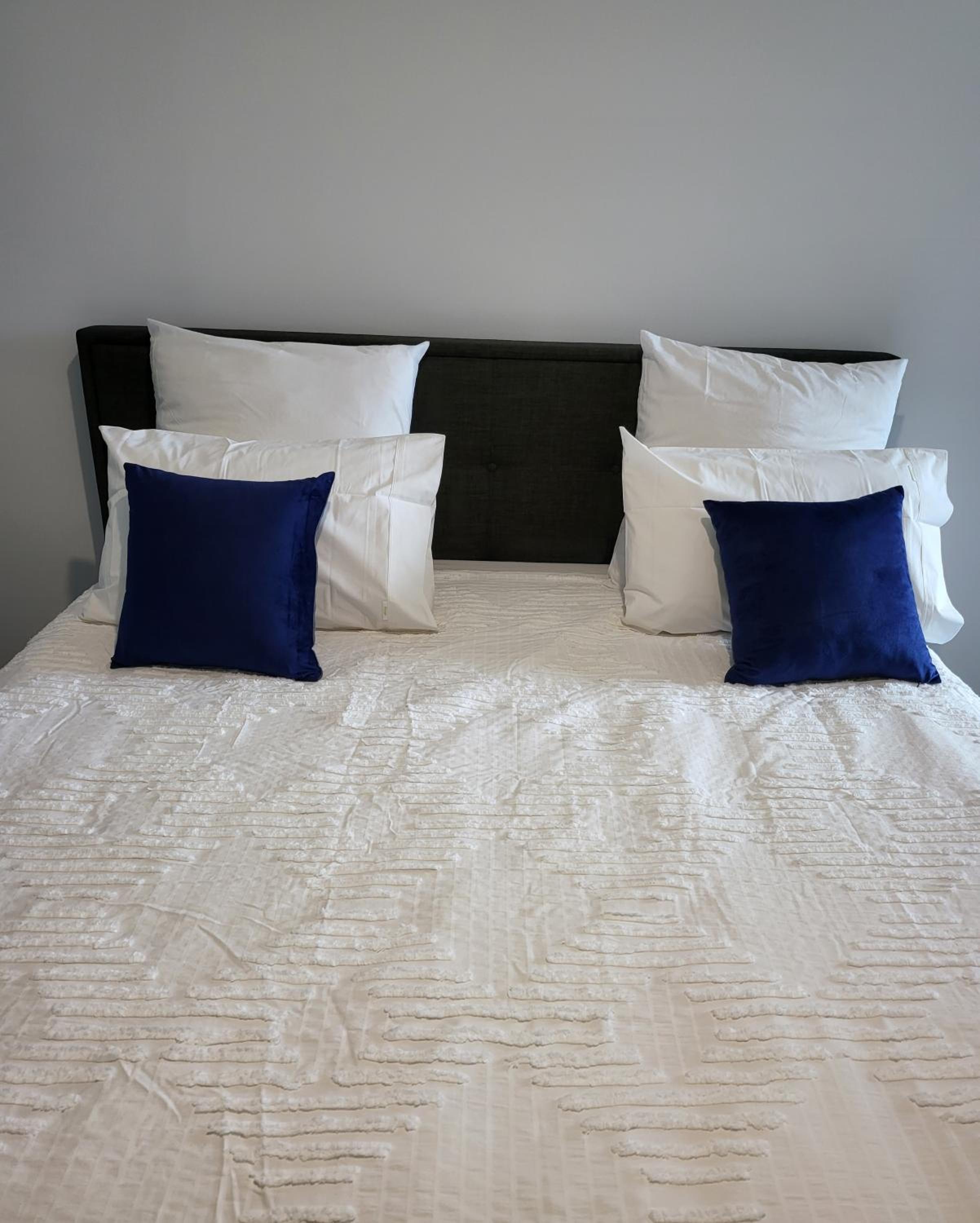 2 Bedroom Apartment on Nightfall