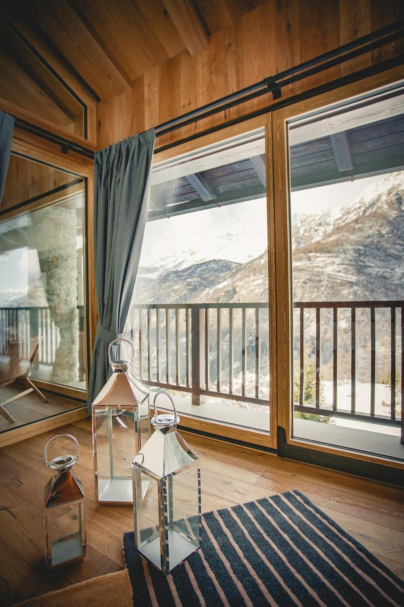 Chalet Snostorm