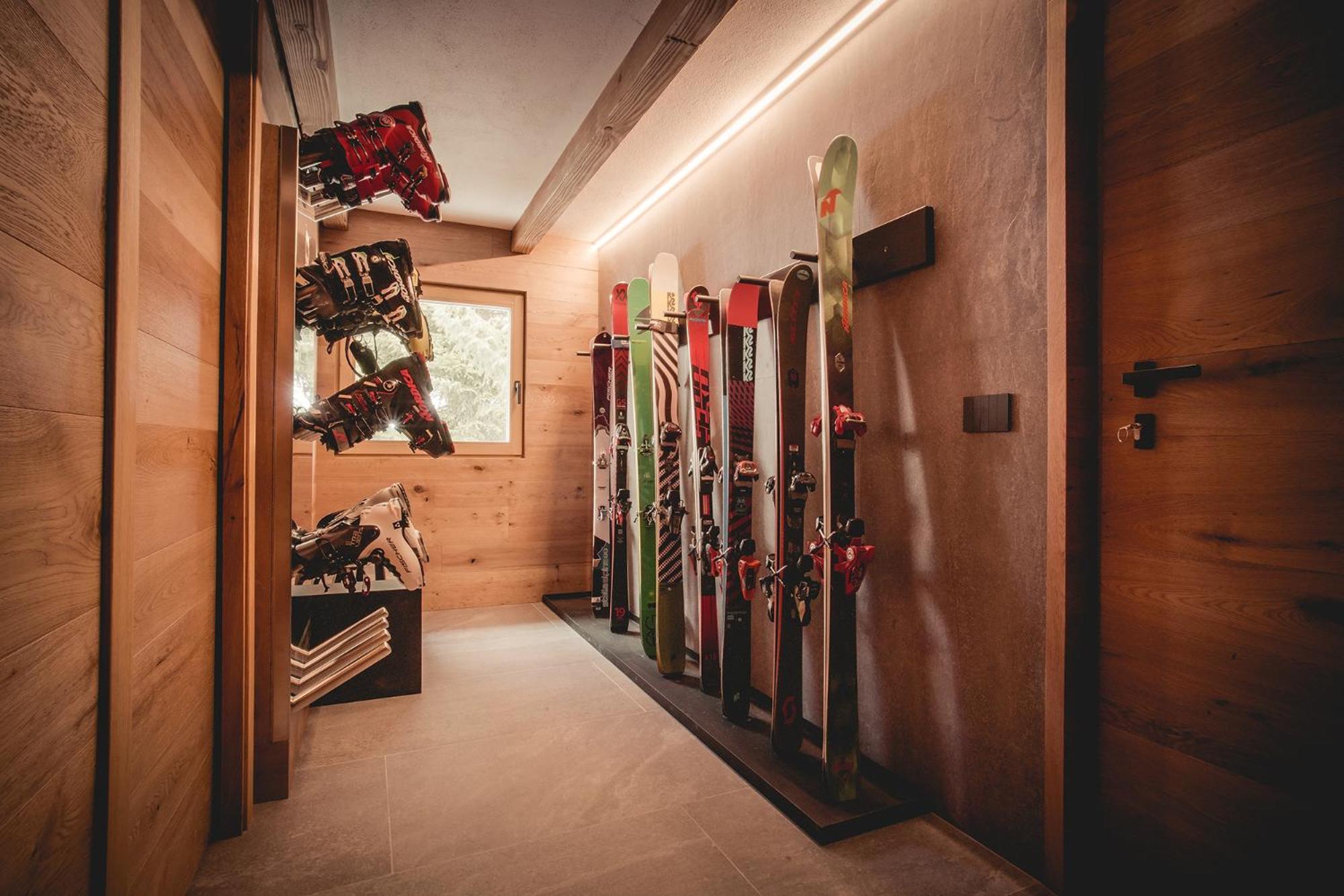 Chalet Snostorm
