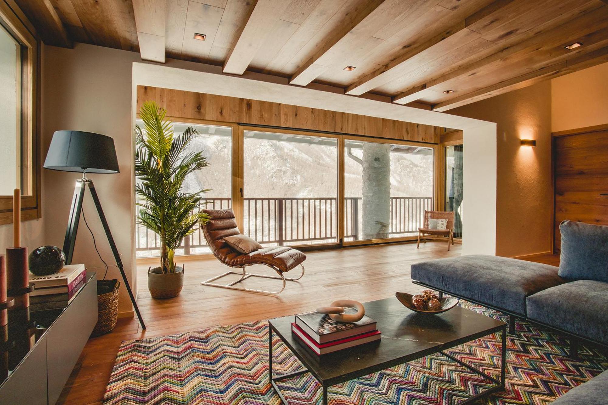 Chalet Snostorm