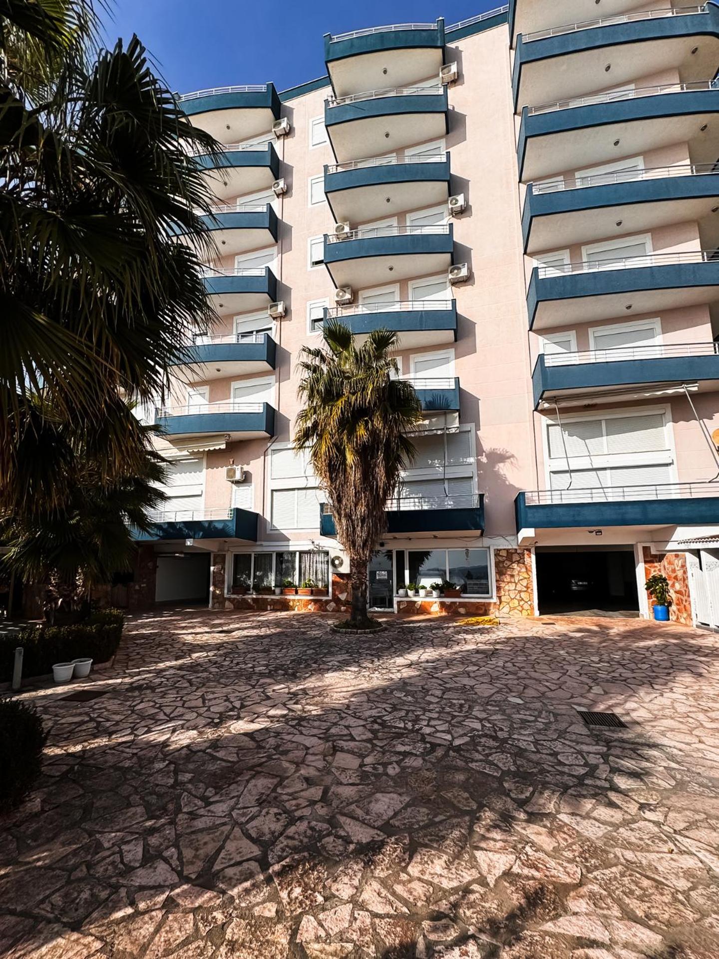 Alexis Beach - Pet Friendly