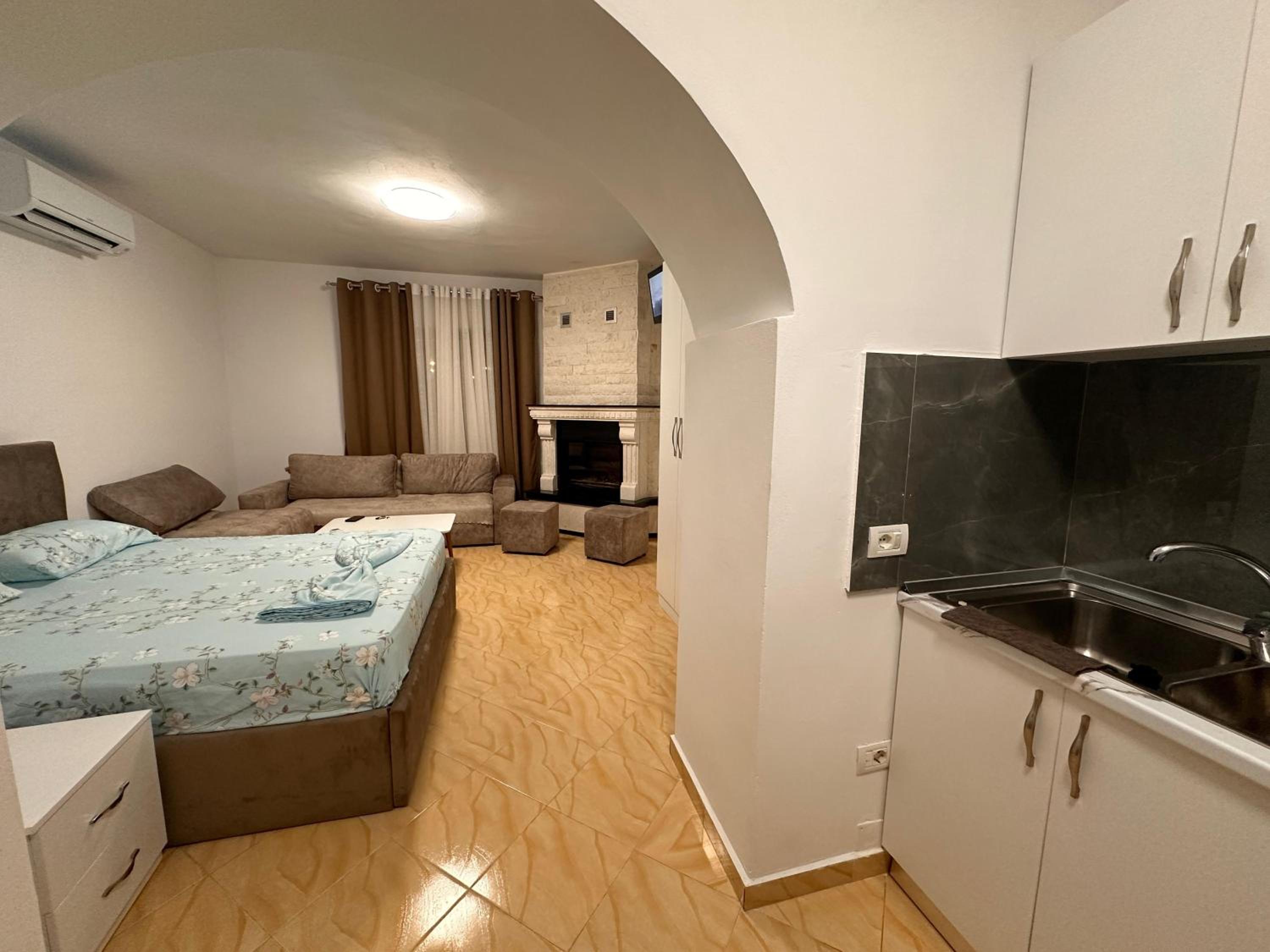 Guest House Sakollari