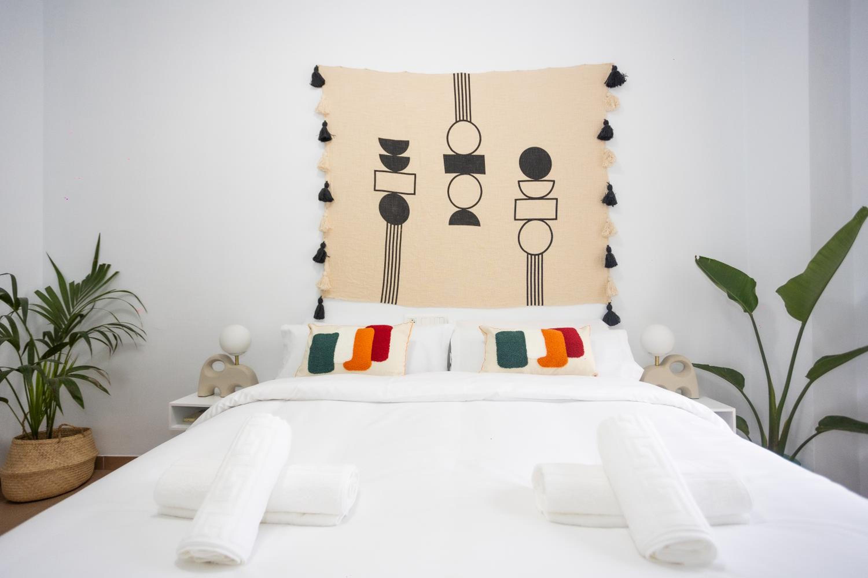 Naim Guest House Nerja