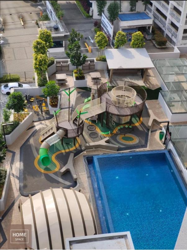 Cosy Sky Tree 5 min walk to Aeon Bukit Indah JB Legoland Exclusive Room Suite By HomeSpace