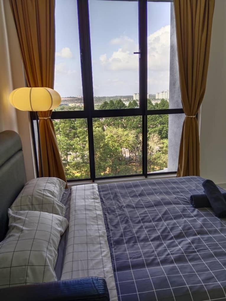 Cosy Sky Tree 5 min walk to Aeon Bukit Indah JB Legoland Exclusive Room Suite By HomeSpace