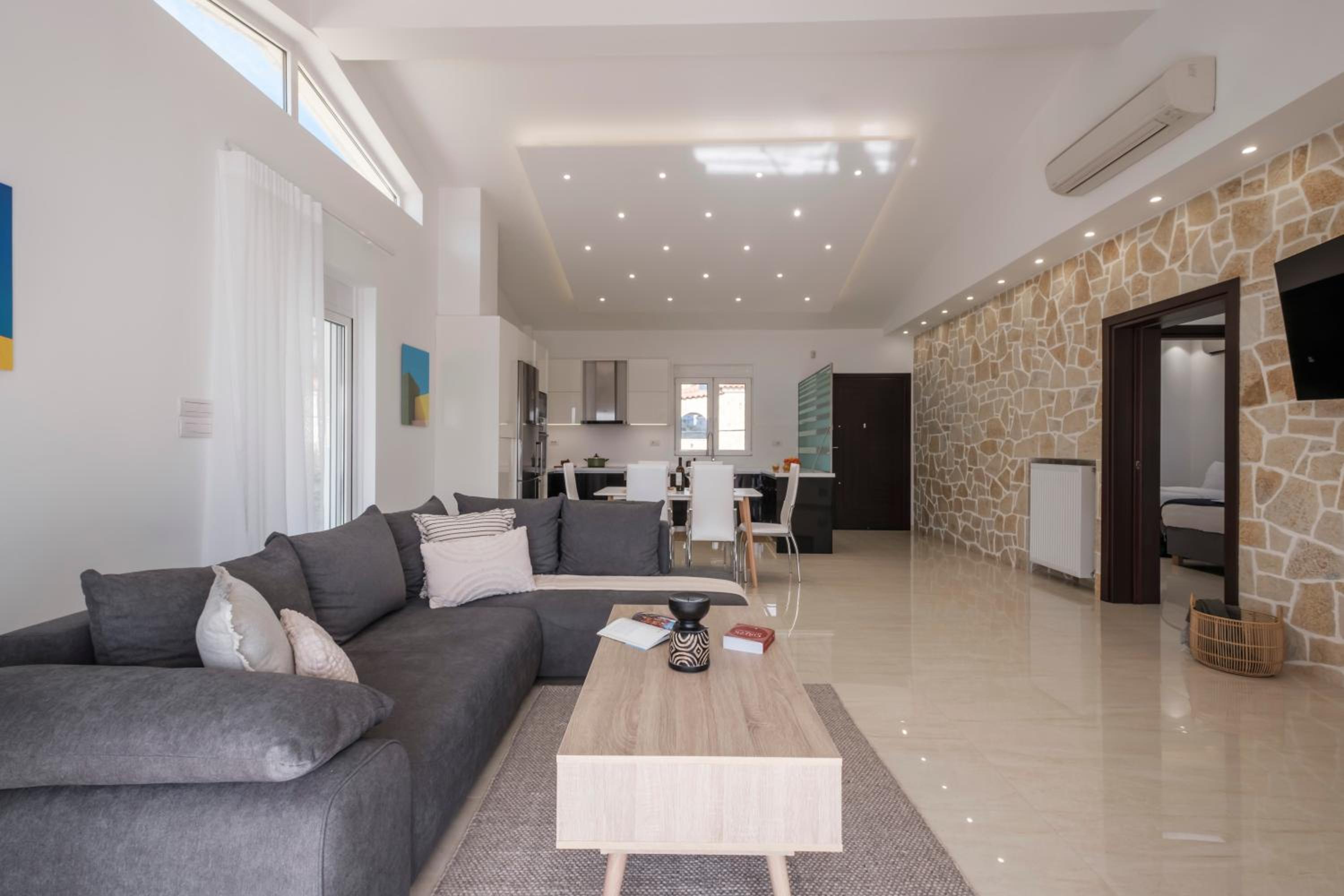 Shemesh Residence
