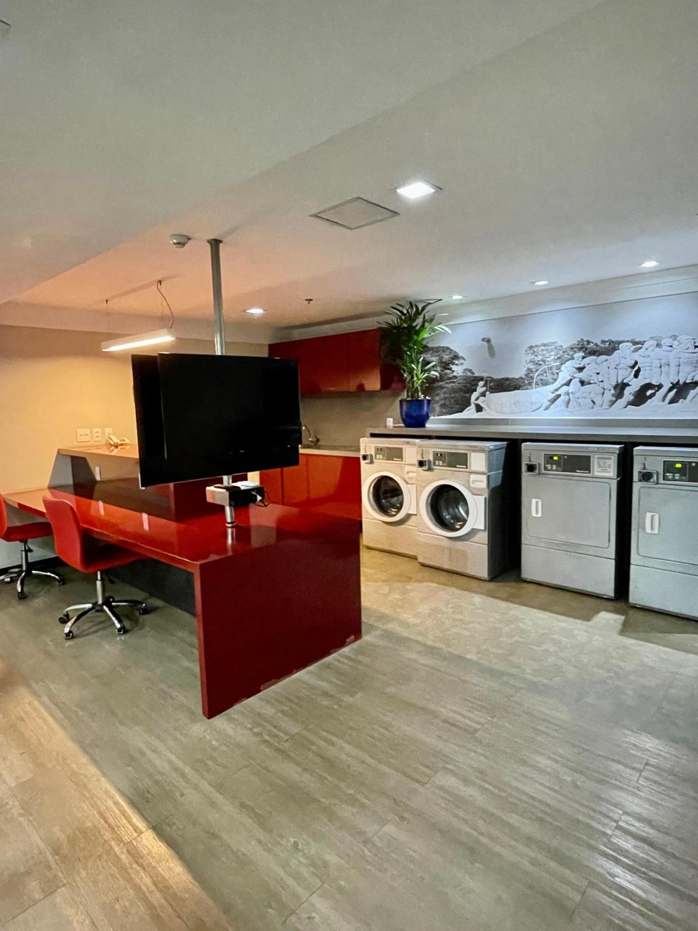 Flat no hotel M. Times Square, Moema c/ vaga