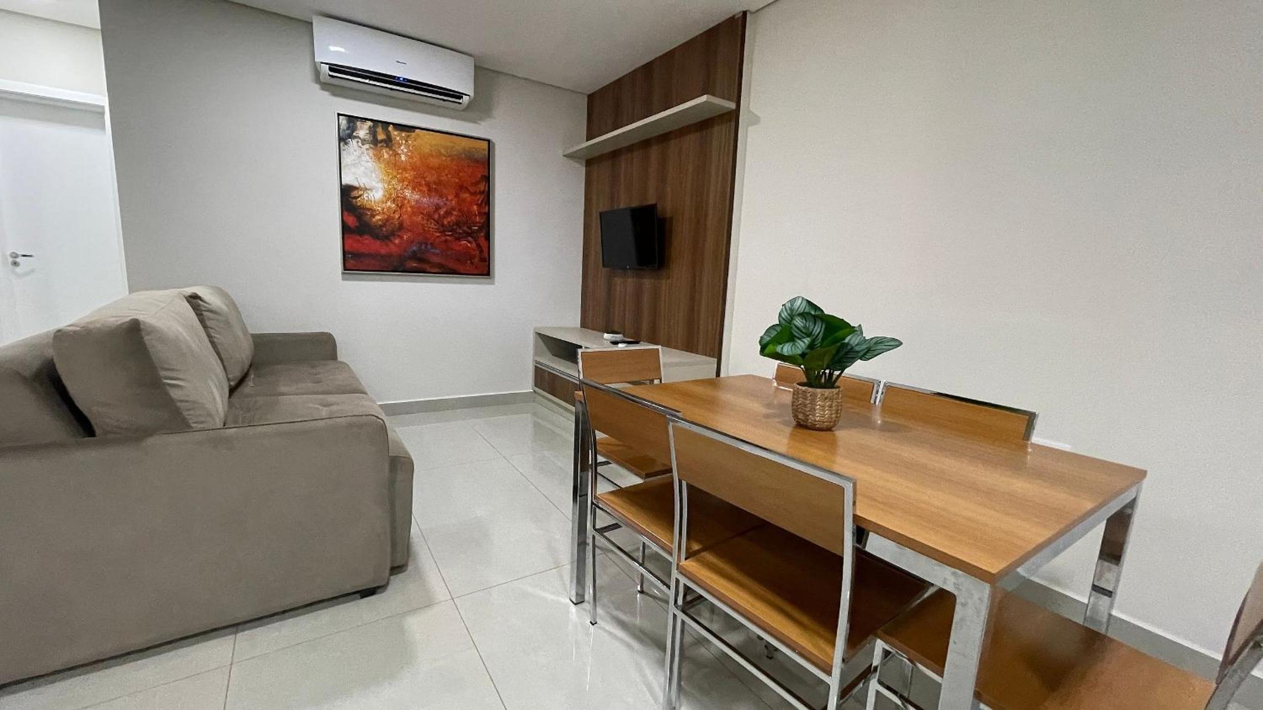 Novo e amplo apartamento a poucos passos do Shopping JL