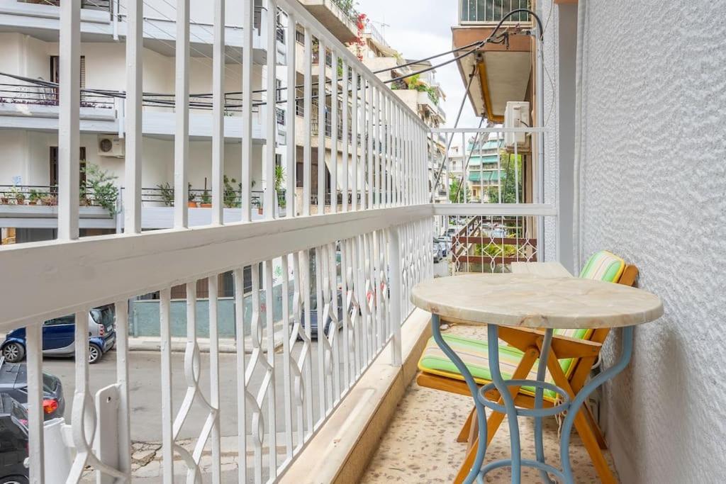 Spacious apt close to metro