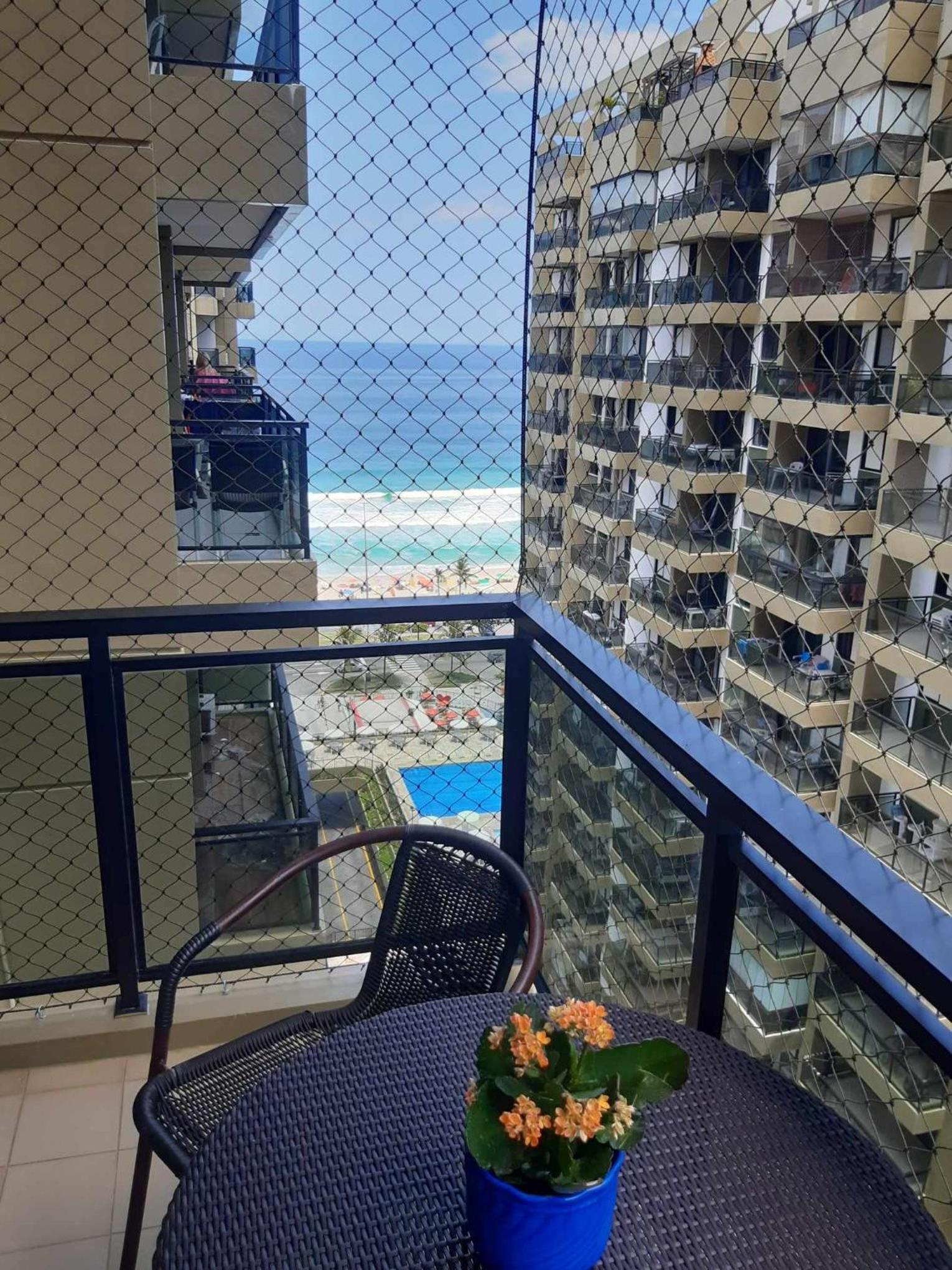 Apart na Praia da Barra da Tijuca ,Posto 6 Aptº inteiro para até 4 pessoas