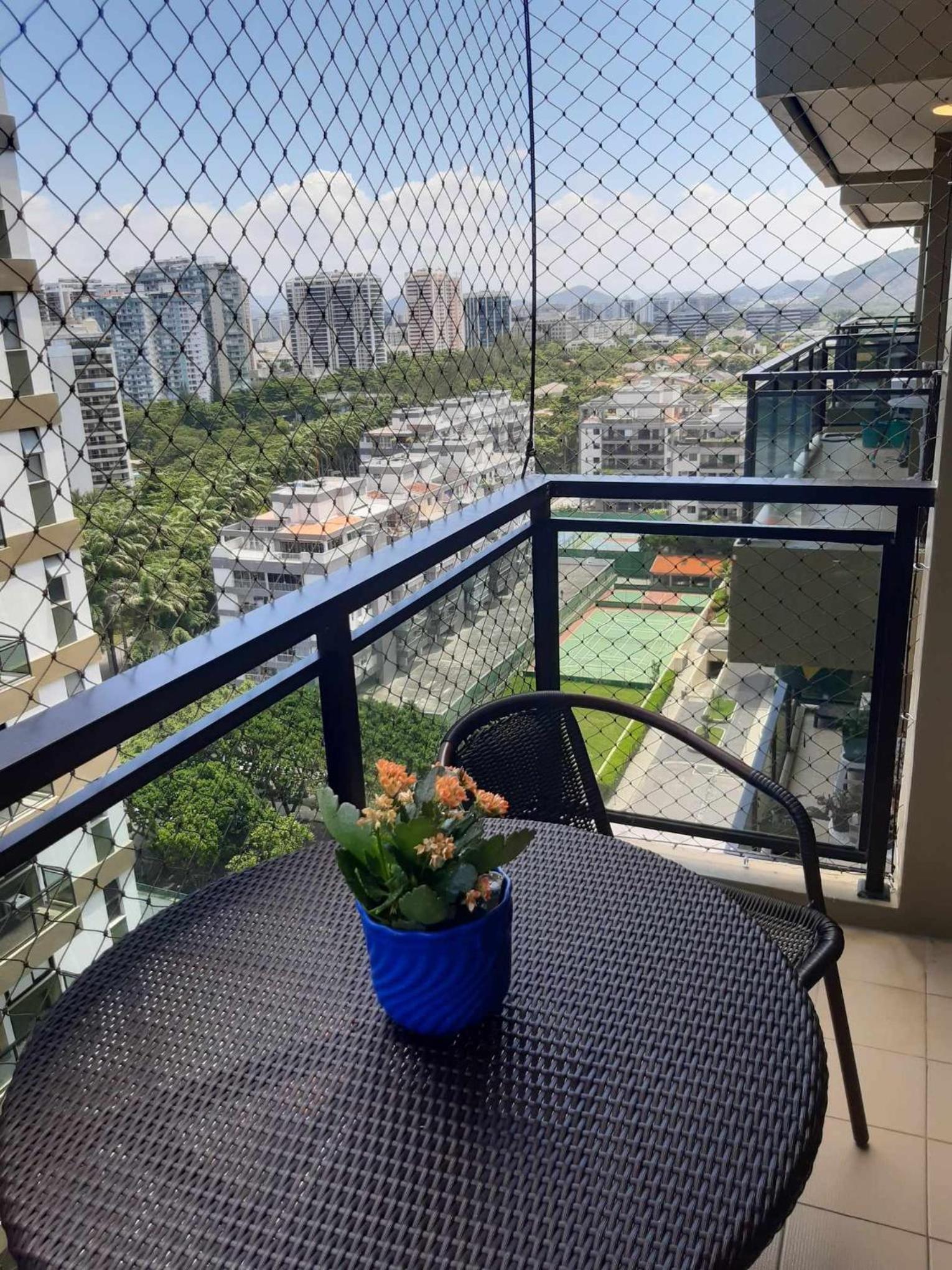 Apart na Praia da Barra da Tijuca ,Posto 6 Aptº inteiro para até 4 pessoas