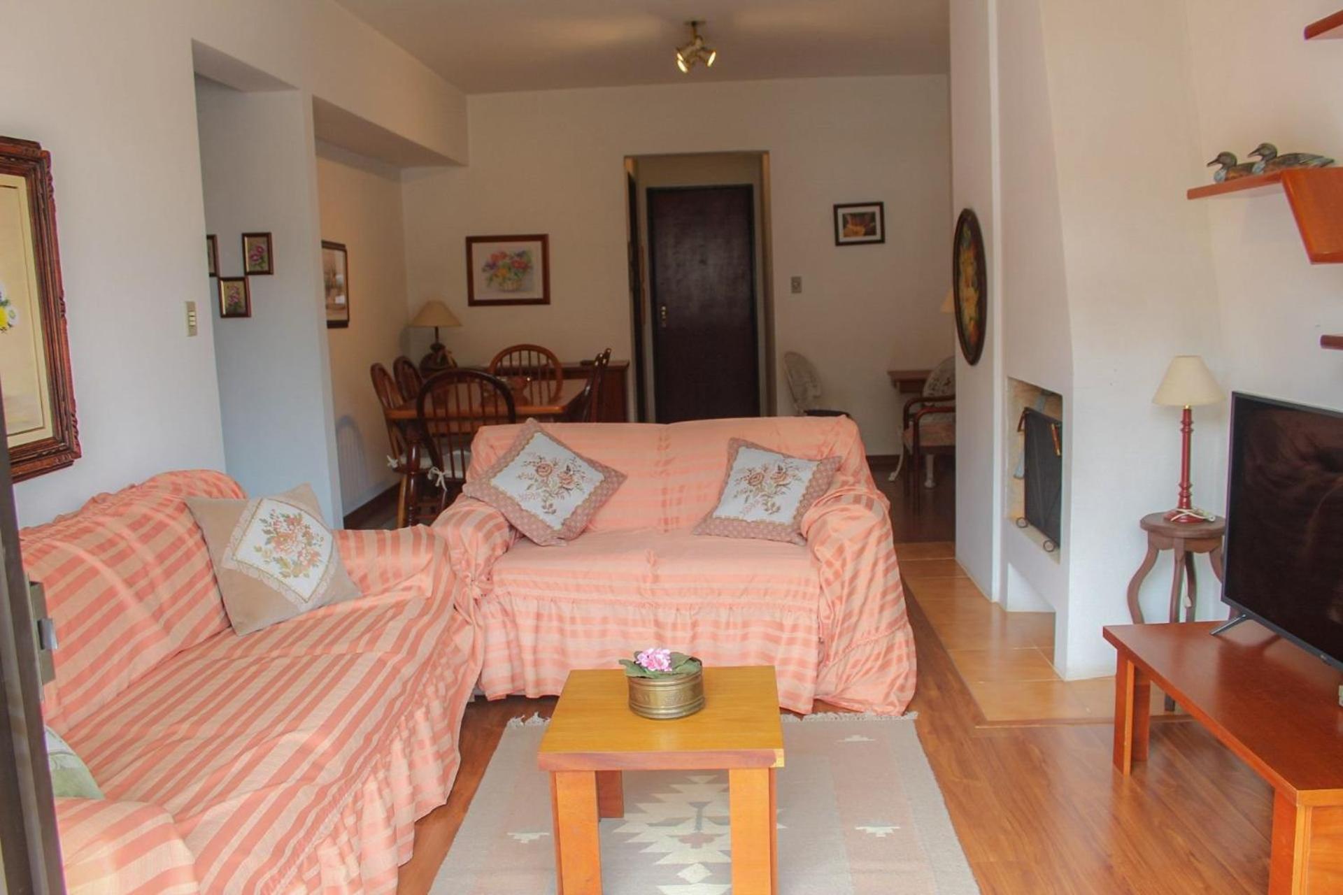 Lindo Apartamento no Centro Com Varanda