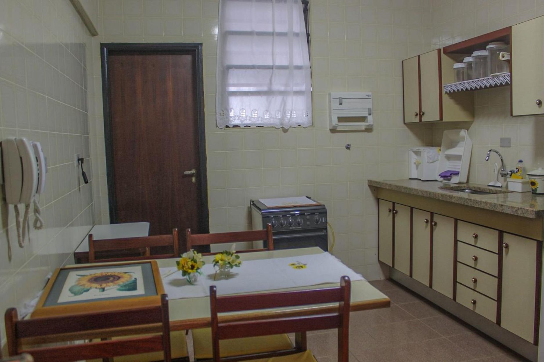 Lindo Apartamento no Centro Com Varanda