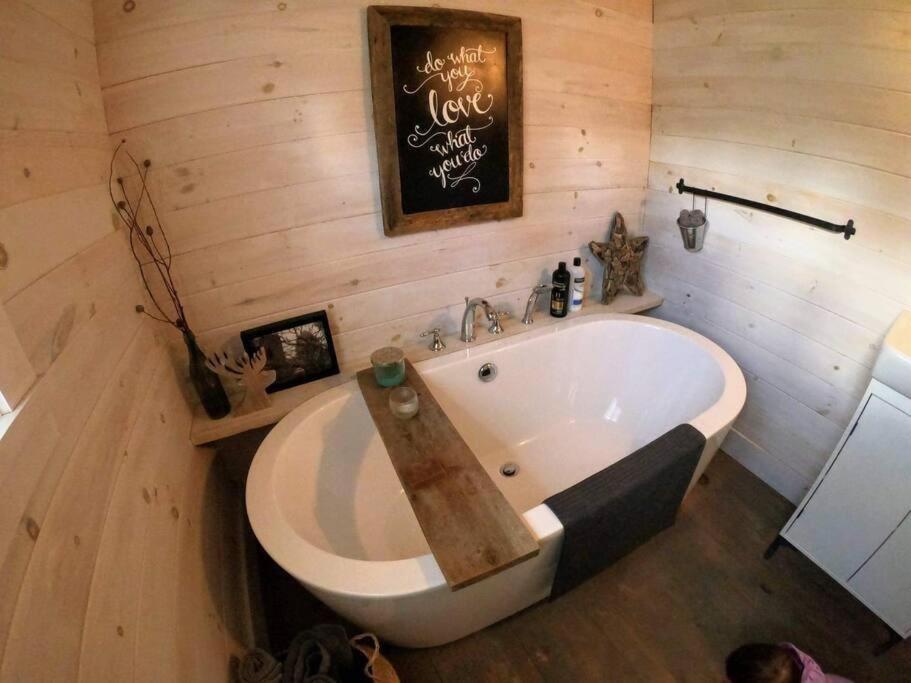 CHALET RIVIÈRE ETCHEMINS, Un endroit unique