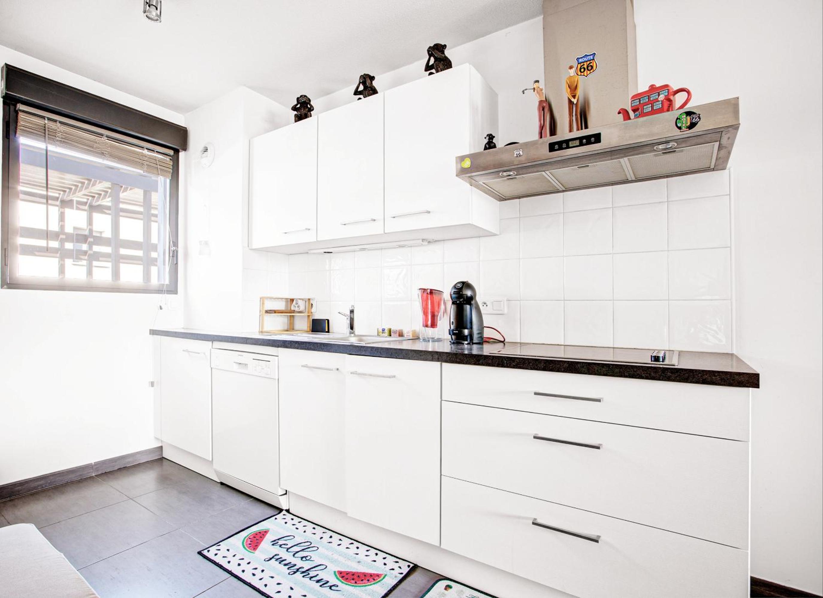 VERT PARADIS - Appartement 3 étoiles, Vue apaisante sur GOLF, Pins Parasols, 2è étage - 80 m2 dont Terrasse avec Pergola, 2 chambres, 3 CLIM, WIFI - Piscin