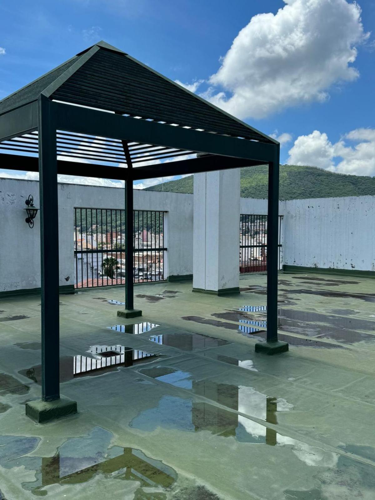 EXCLUSIVO departamento para 2 en PLENO CENTRO DE SALTA