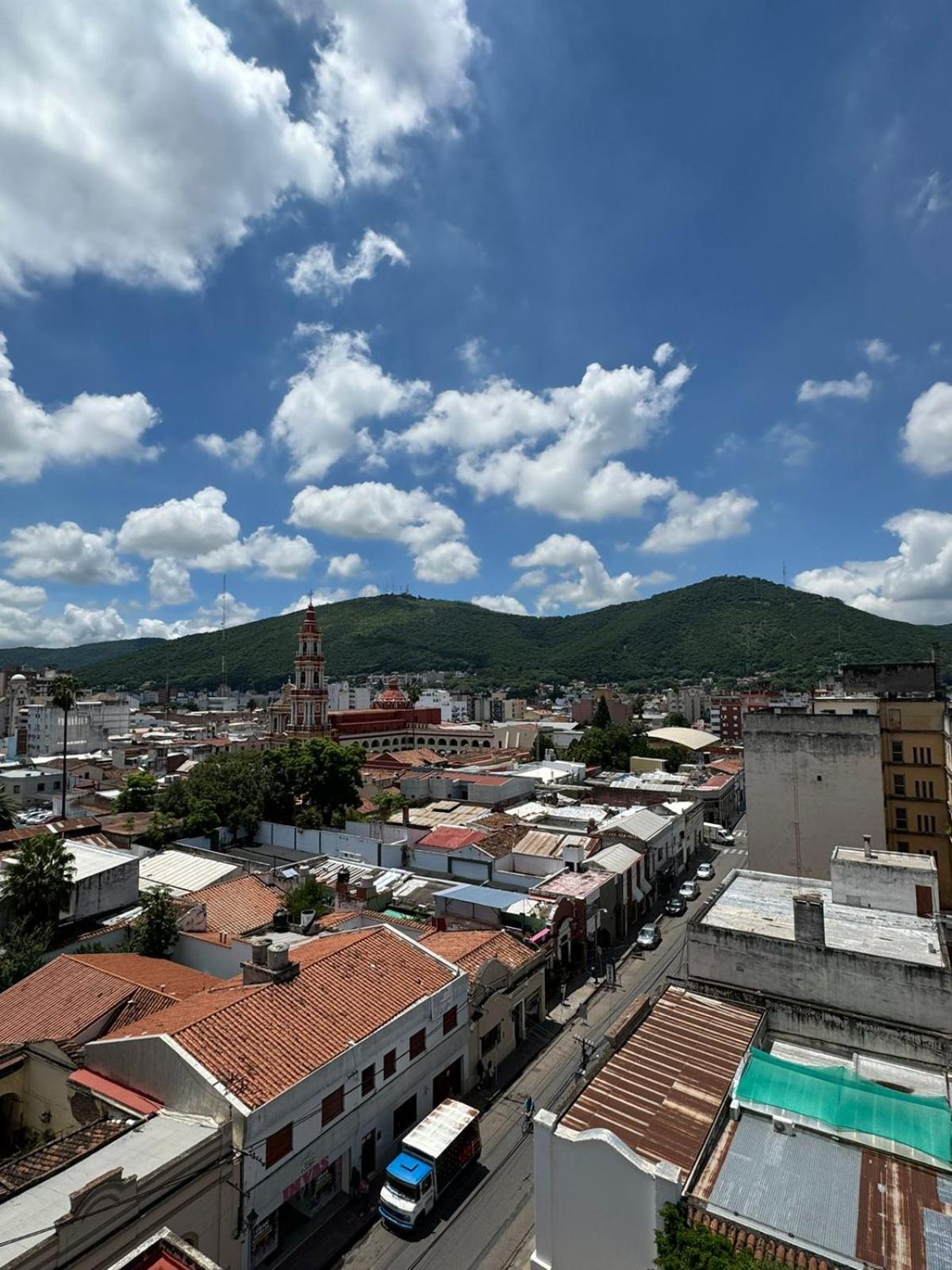 EXCLUSIVO departamento para 2 en PLENO CENTRO DE SALTA