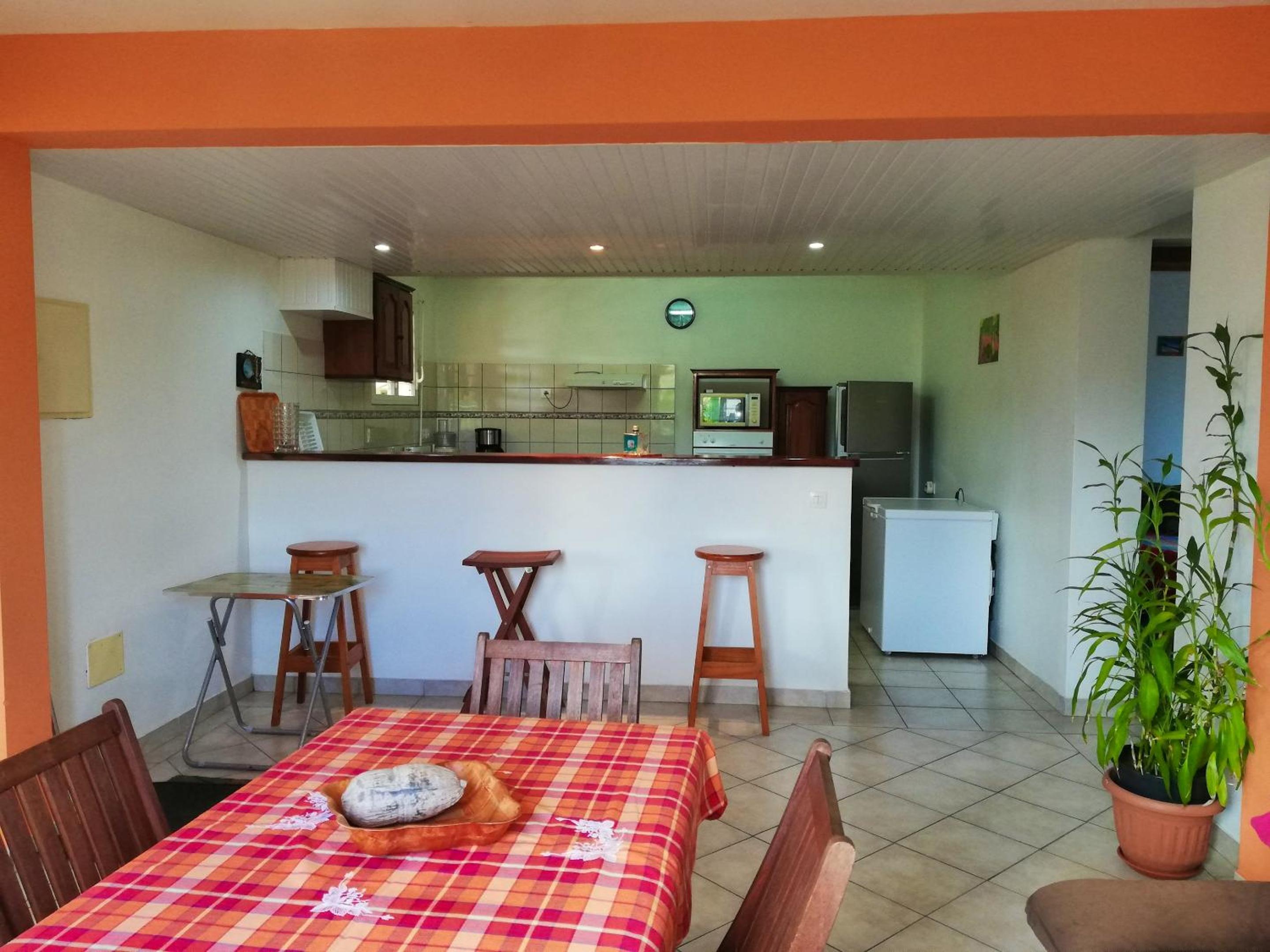Appartement charmant en centre-ville de Sainte-Luce, 80 m² + vue view 2